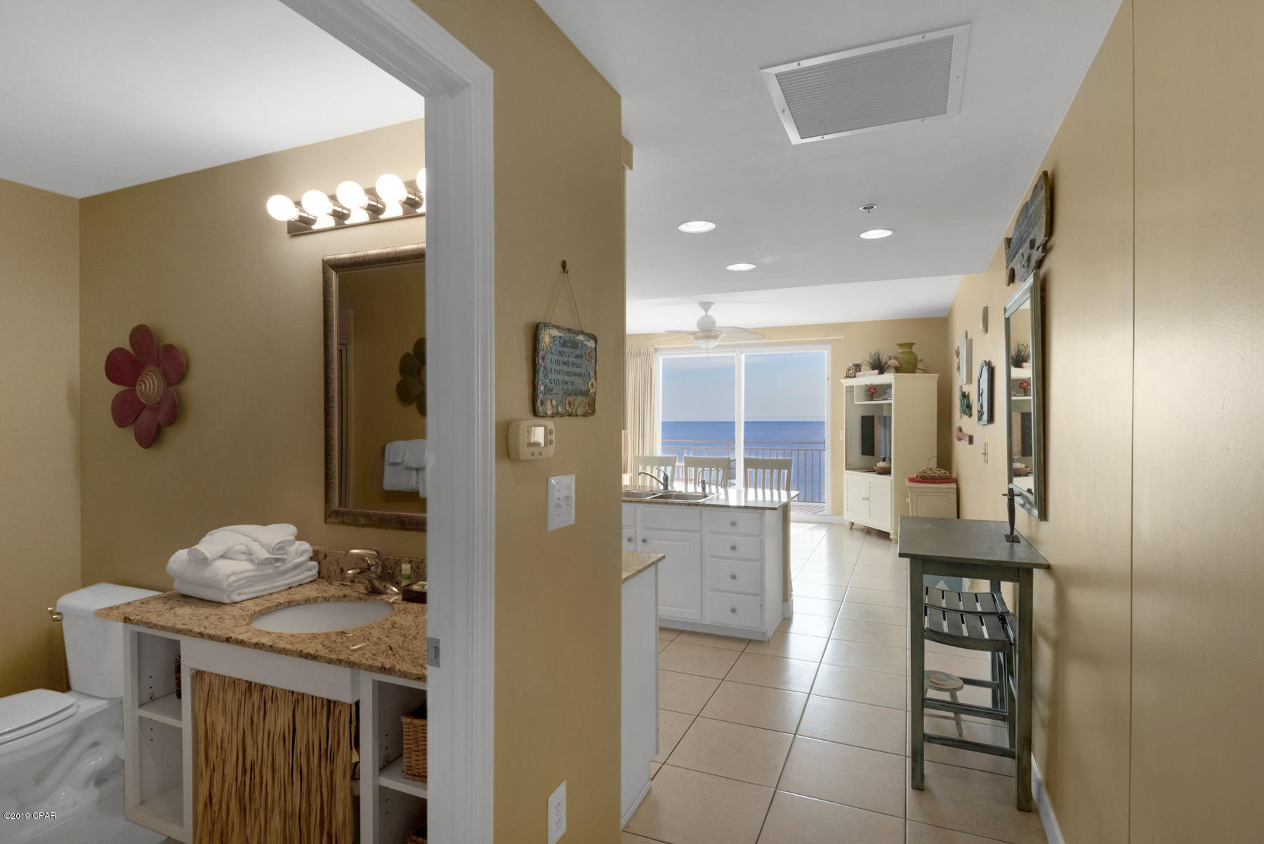 Splash Condo - Residential