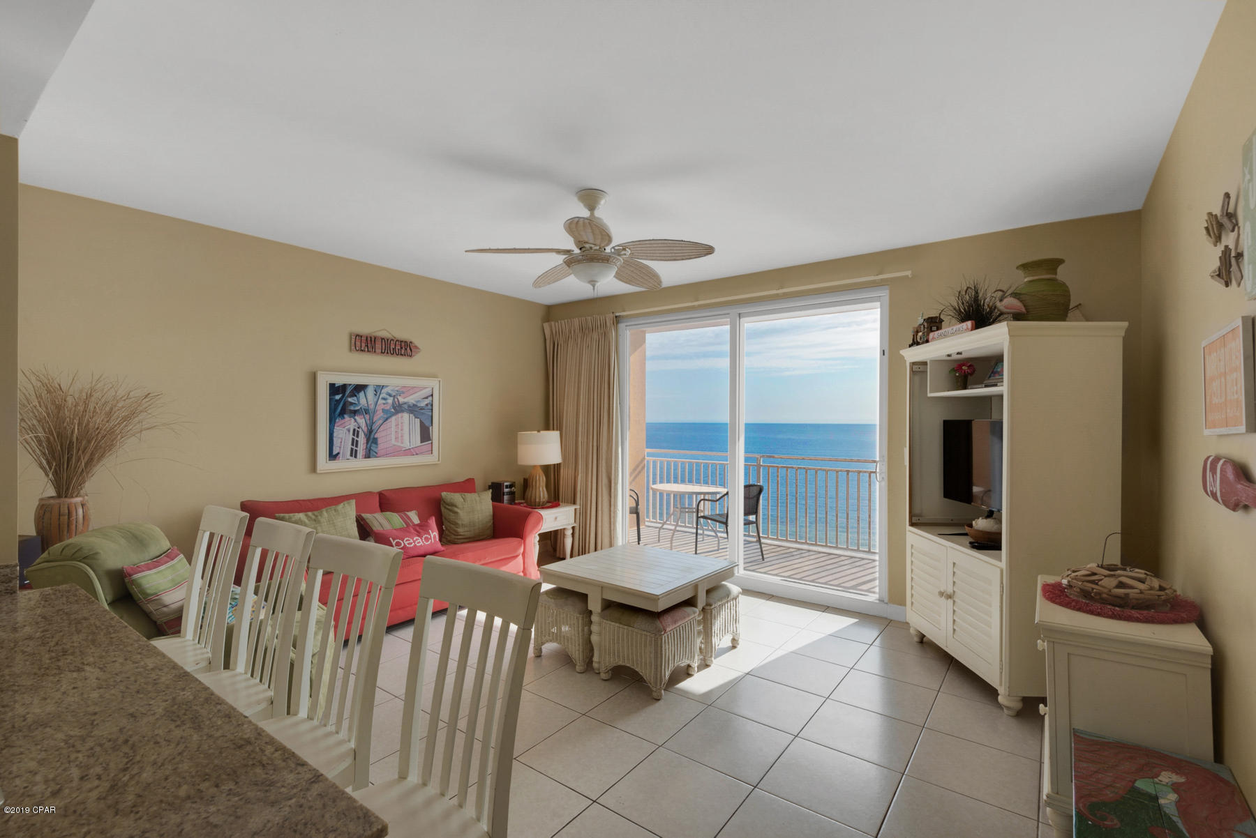 Splash Condo - Residential