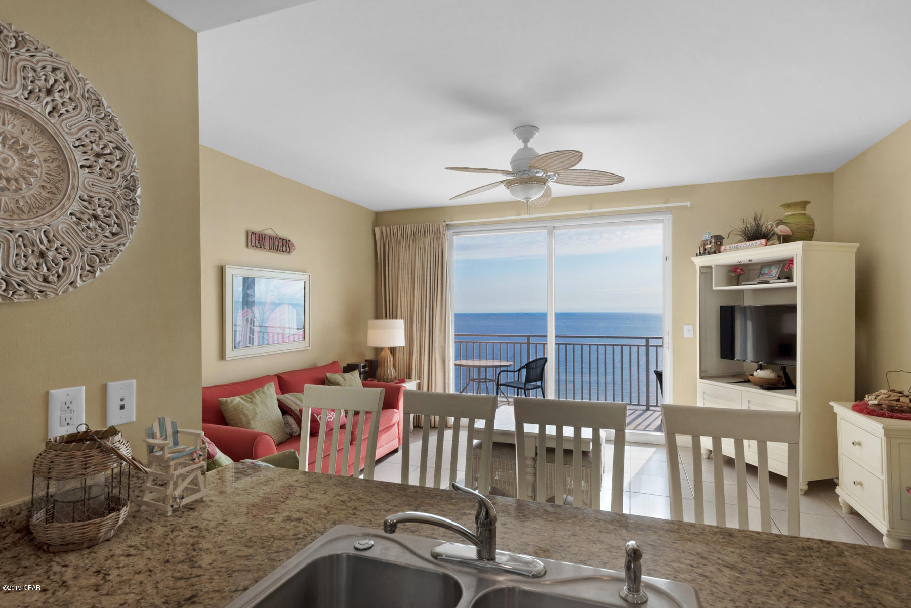 Splash Condo - Residential