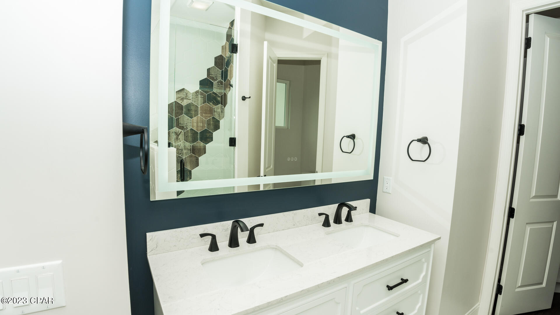 Sanctuary Beach - Residential