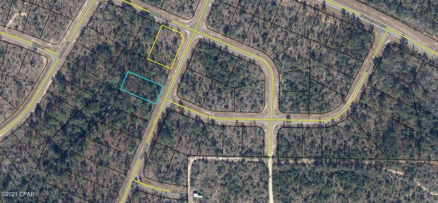 Oversized building lot in Sunny Hills. Lot backs up to a greenbelt area. This community features a popular and affordable 18 hole public golf course and many fine fishing lakes. Located approximately 25 miles north of Panama City and 18 miles south of Chipley. There are several national builders working and selling in Sunny Hills to accommodate the growth pushing north out of Panama City.  Great opportunity to invest in the future of the Florida Panhandle.