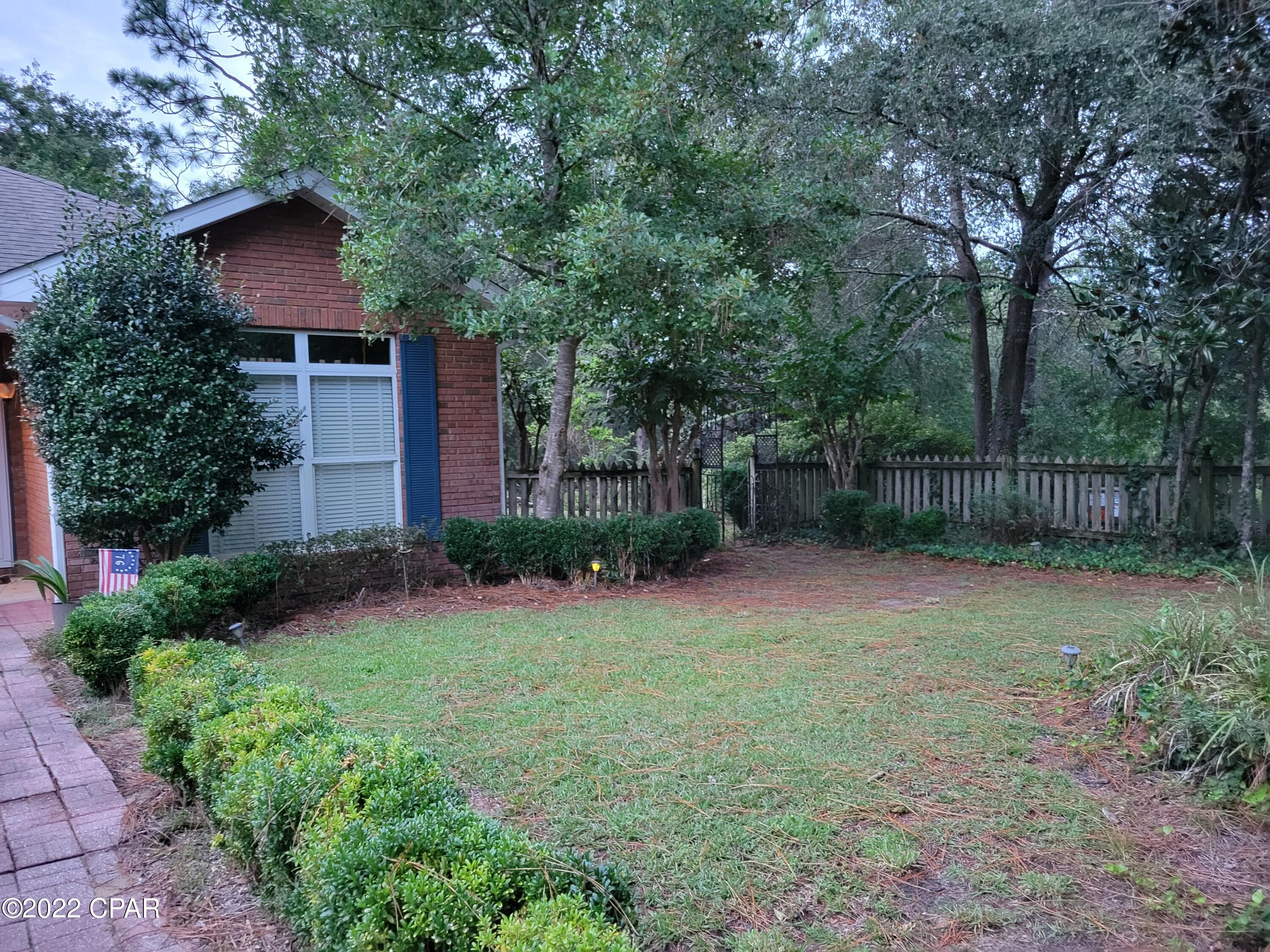 Leisure Lakes - Residential