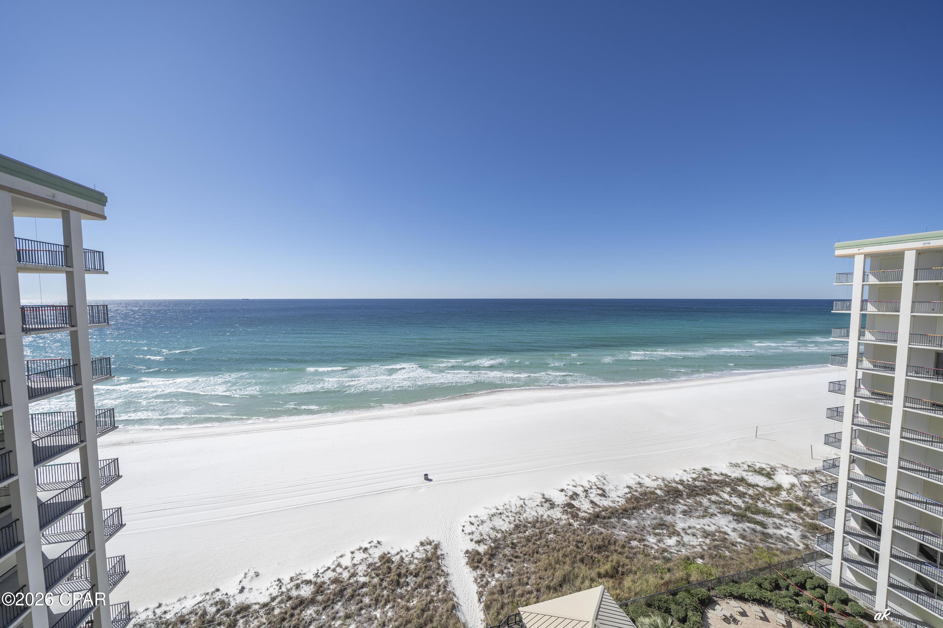 Summerwinds Condo - Residential