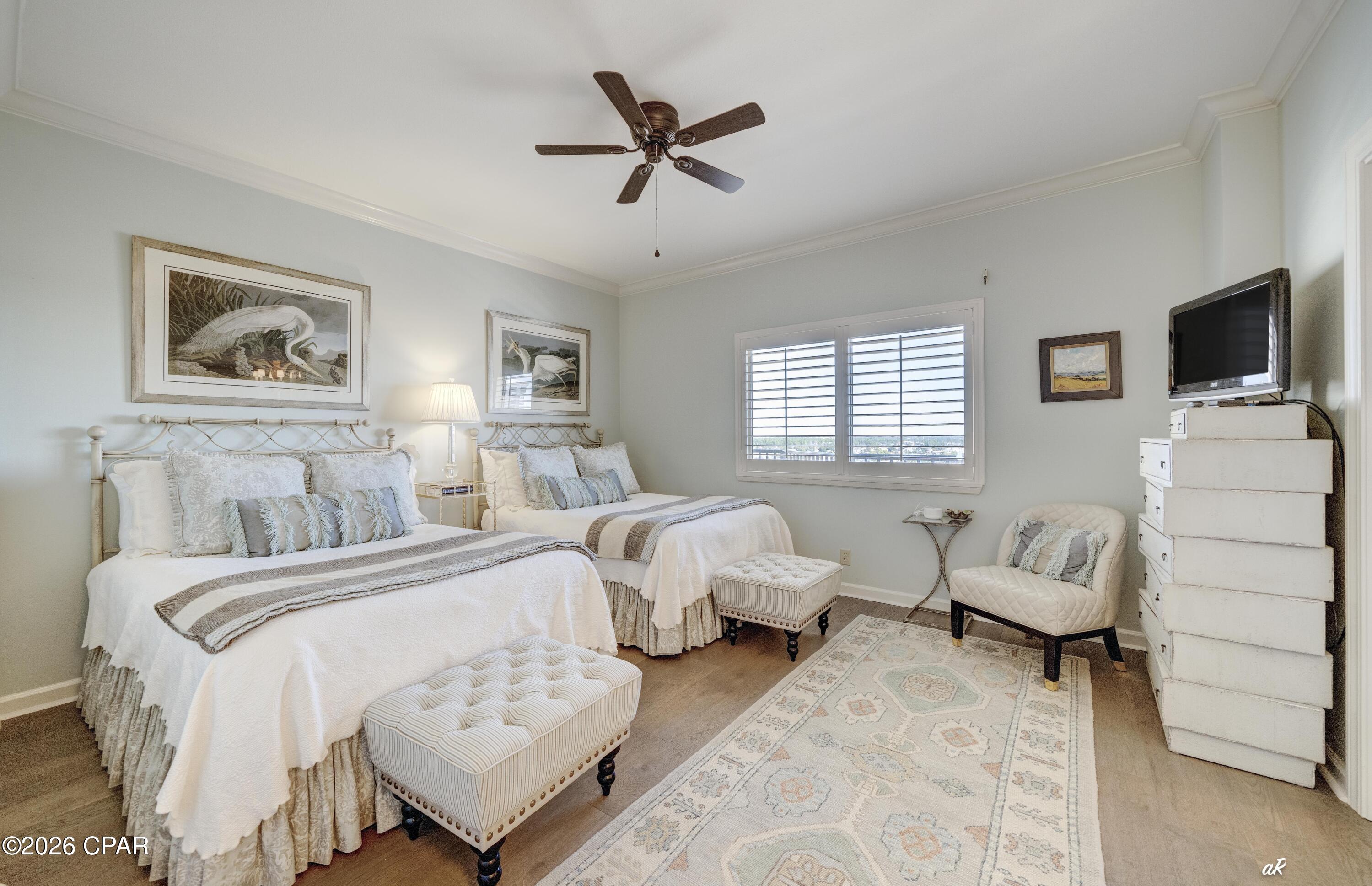 Summerwinds Condo - Residential