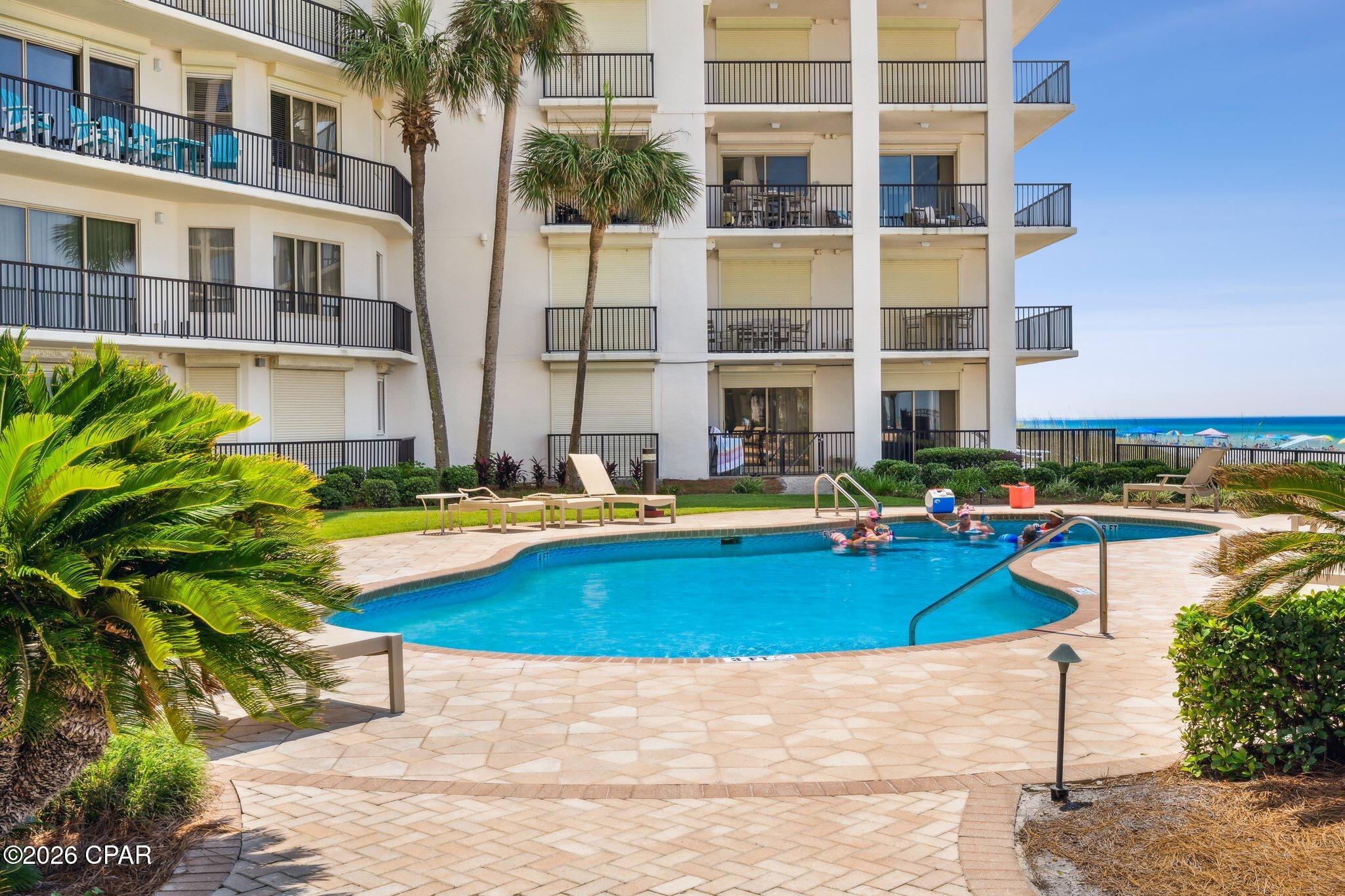Summerwinds Condo - Residential