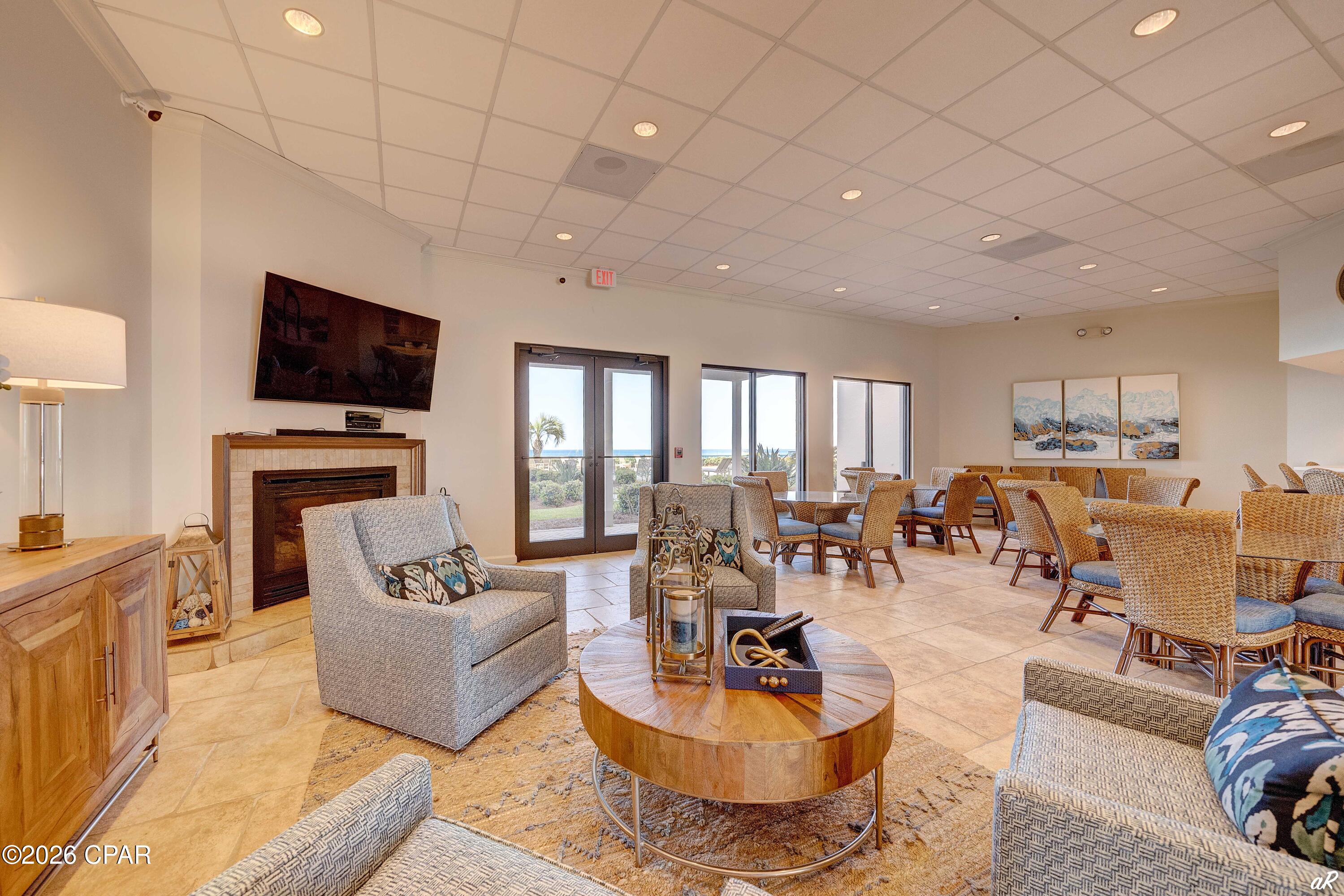 Summerwinds Condo - Residential