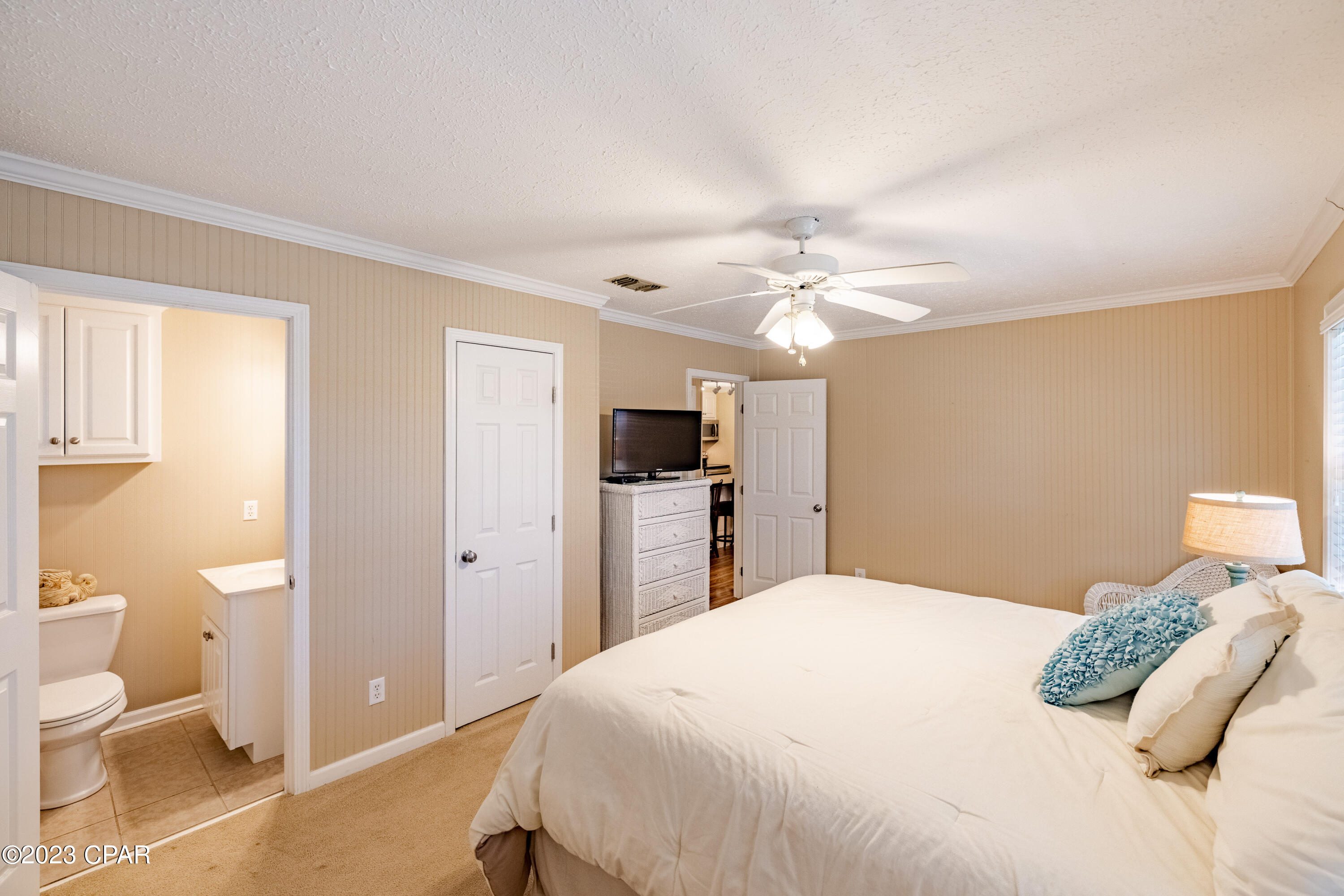 Laguna Beach Estates 8th Add - Residential