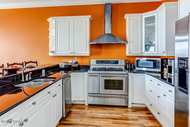 Laguna Beach Estates 4th Add - Residential