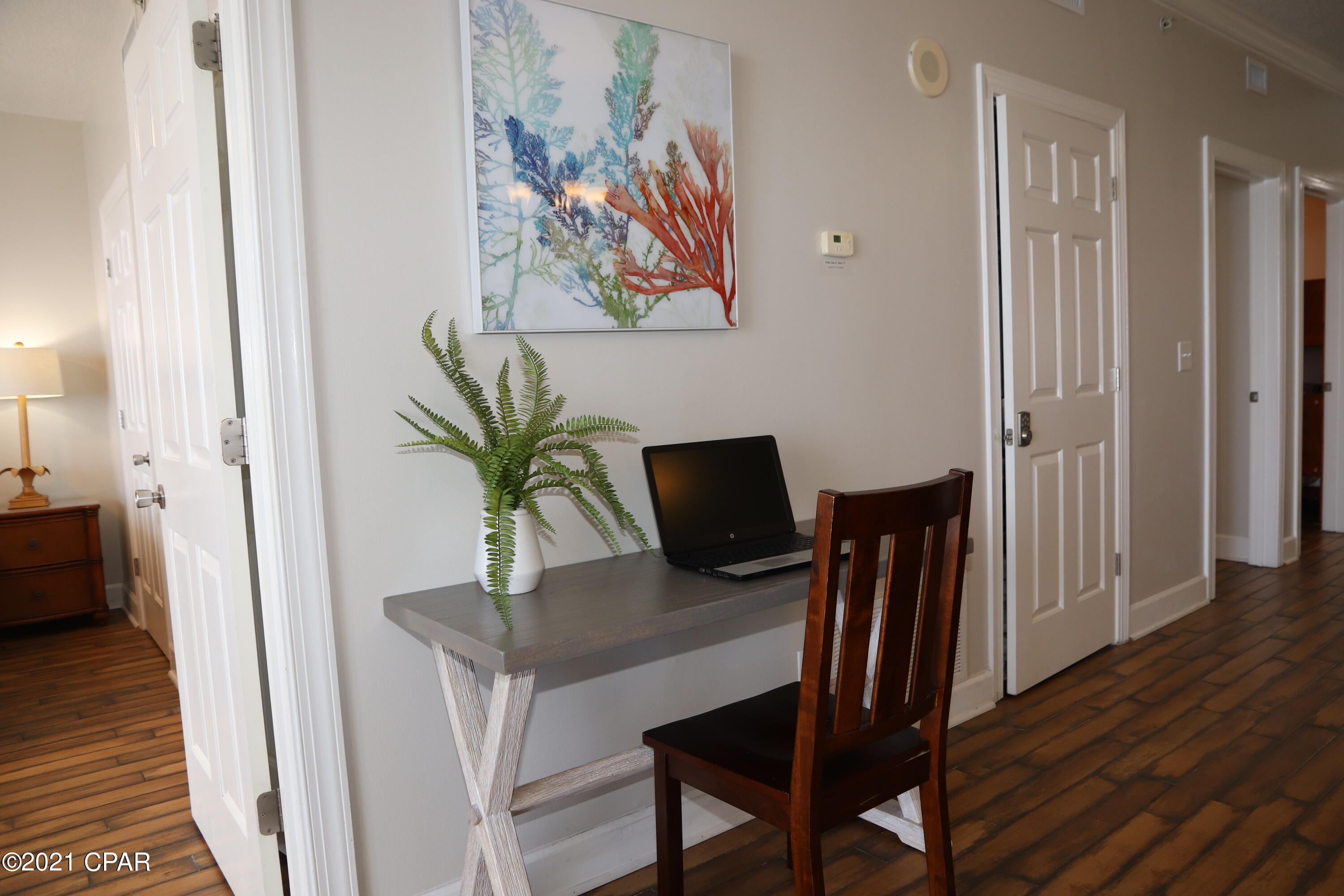 Twin Palms Resort - Residential