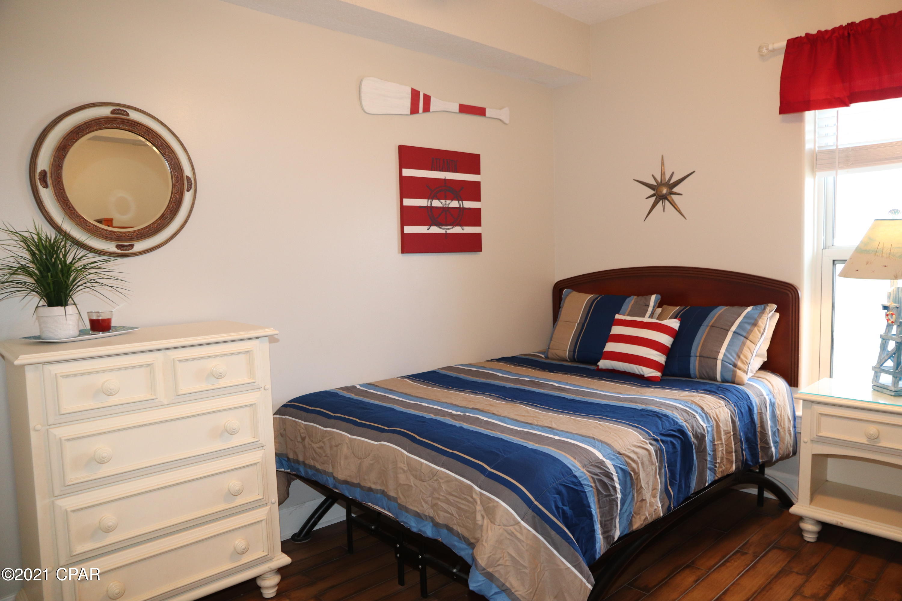 Twin Palms Resort - Residential