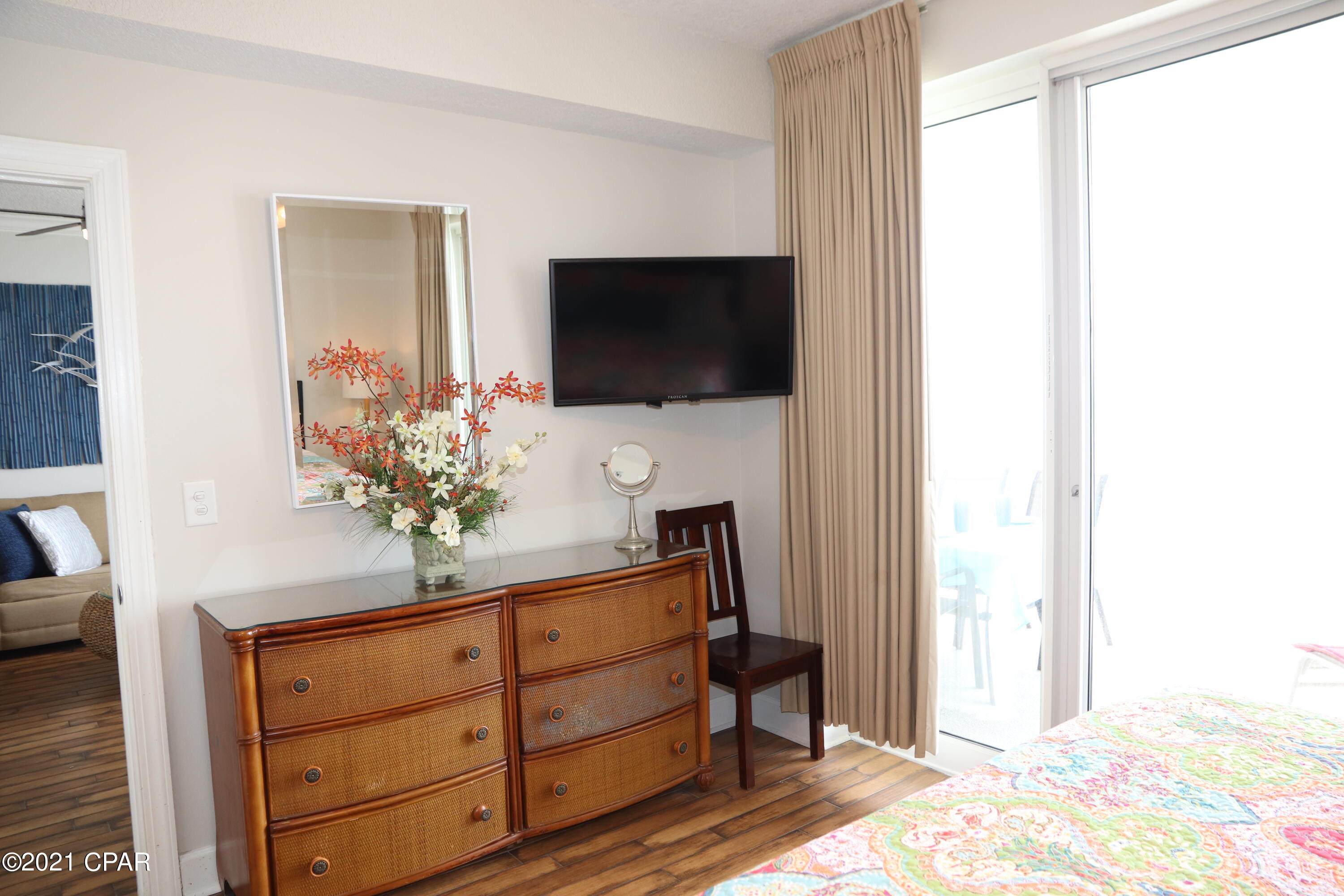 Twin Palms Resort - Residential