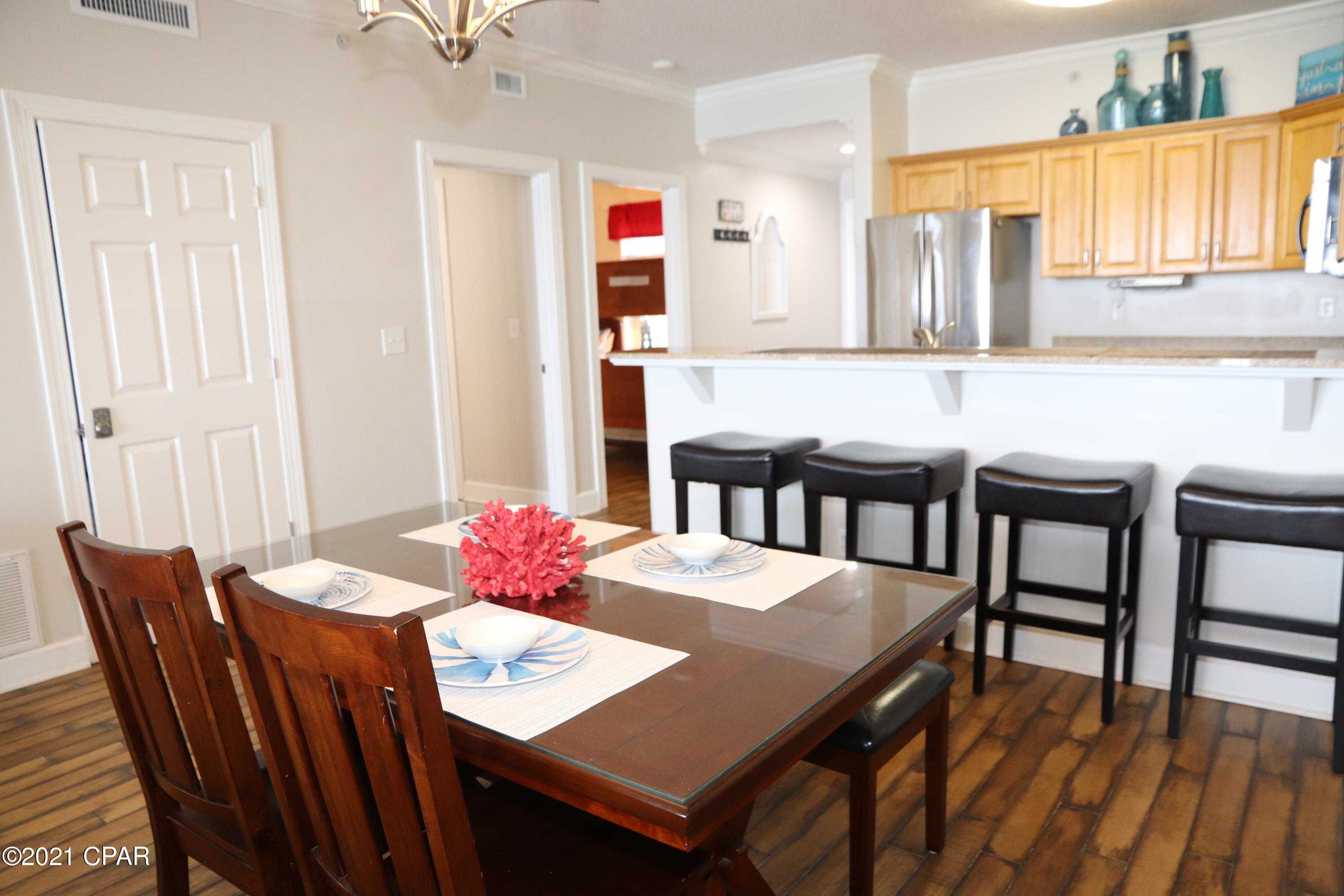 Twin Palms Resort - Residential