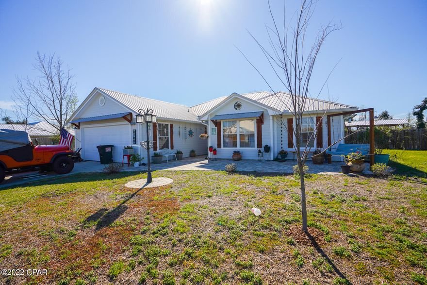 CURRENTLY UNDER CONTRACT, SELLER ACCEPTING BACKUP OFFERS



Check out this absolutely immaculate 4 bedroom home with a pool, heated and cooled sunroom, pole barn, and FOUR sheds!



the whole home has been renovated since the hurricane and even has security cameras and a Ring doorbell. between the 3 relaxing spaces on the pool deck, beautiful blooming gardens, fruit trees, and fire pit... this home was made for entertaining friends and family.



You're not going to want to miss out on this one!

*all sizes are approximate and should be verified if important*