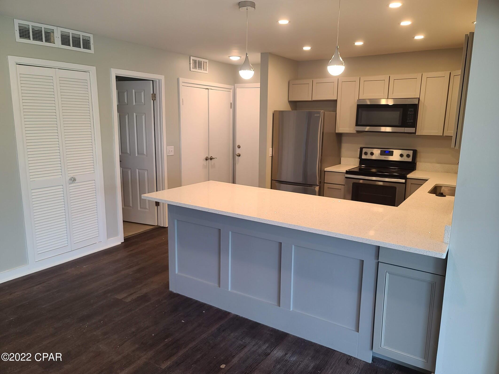 Bay Point Harbour Villas - Residential Lease