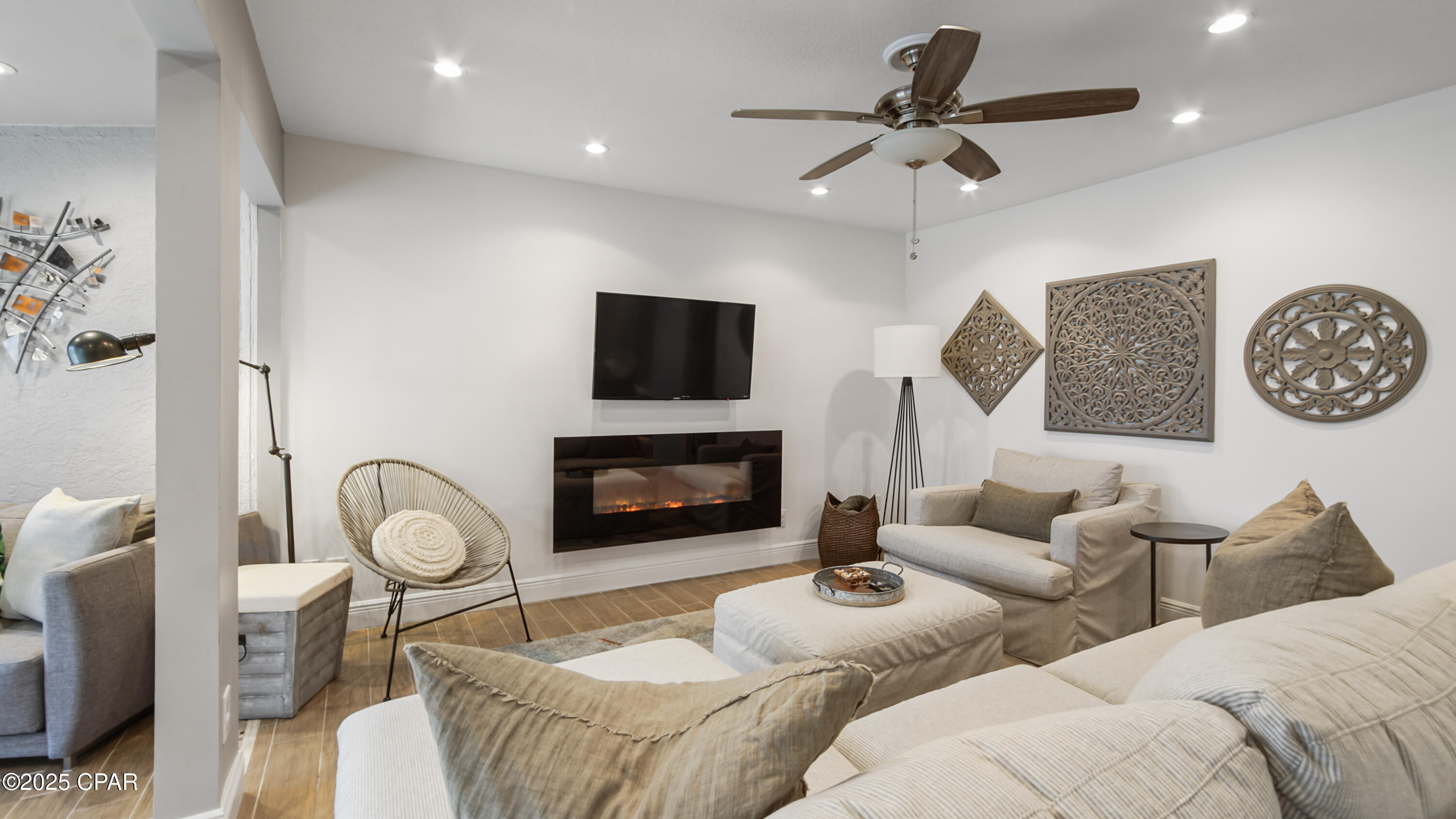 Bay Point Harbour Villas - Residential