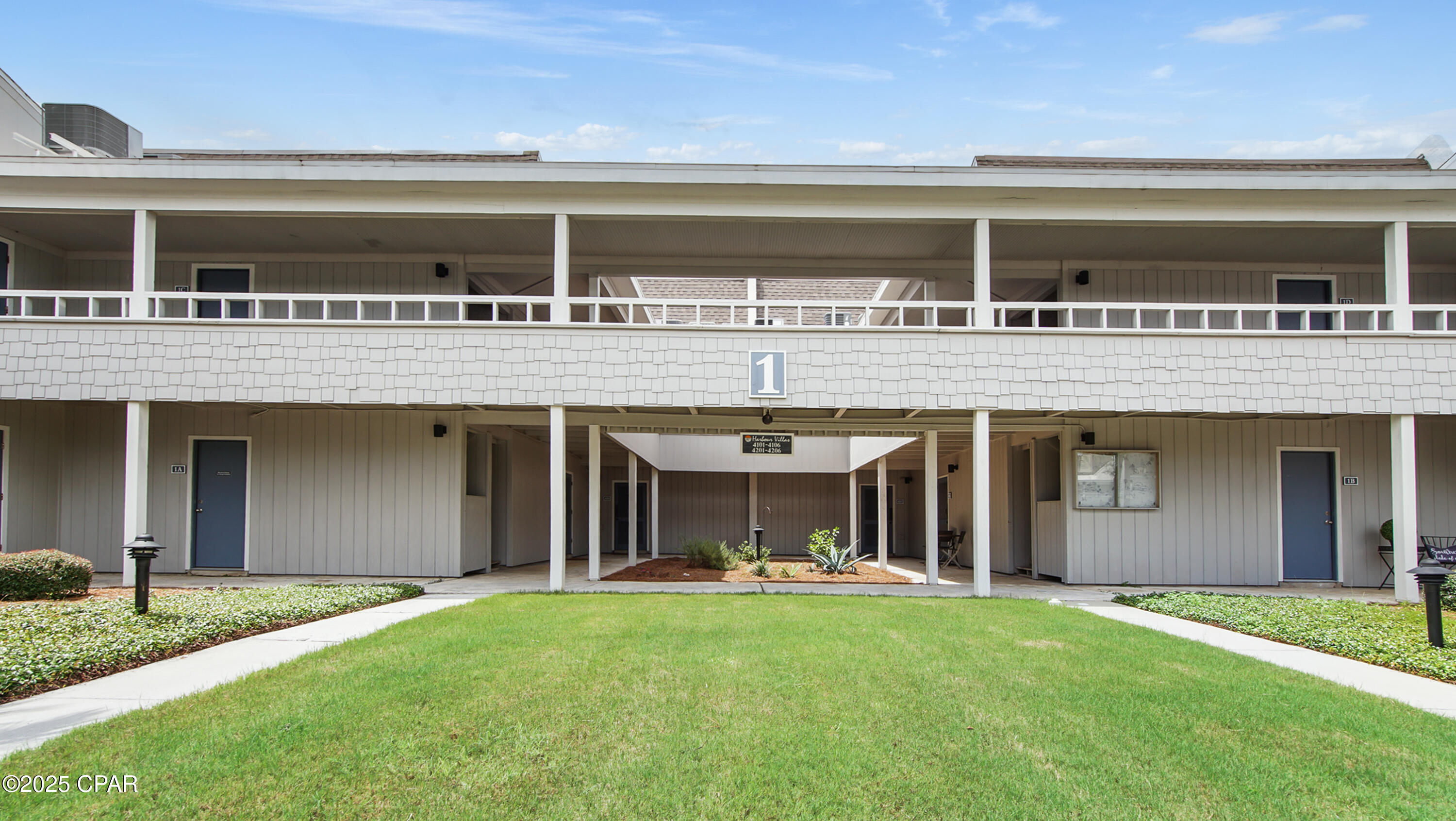 Bay Point Harbour Villas - Residential