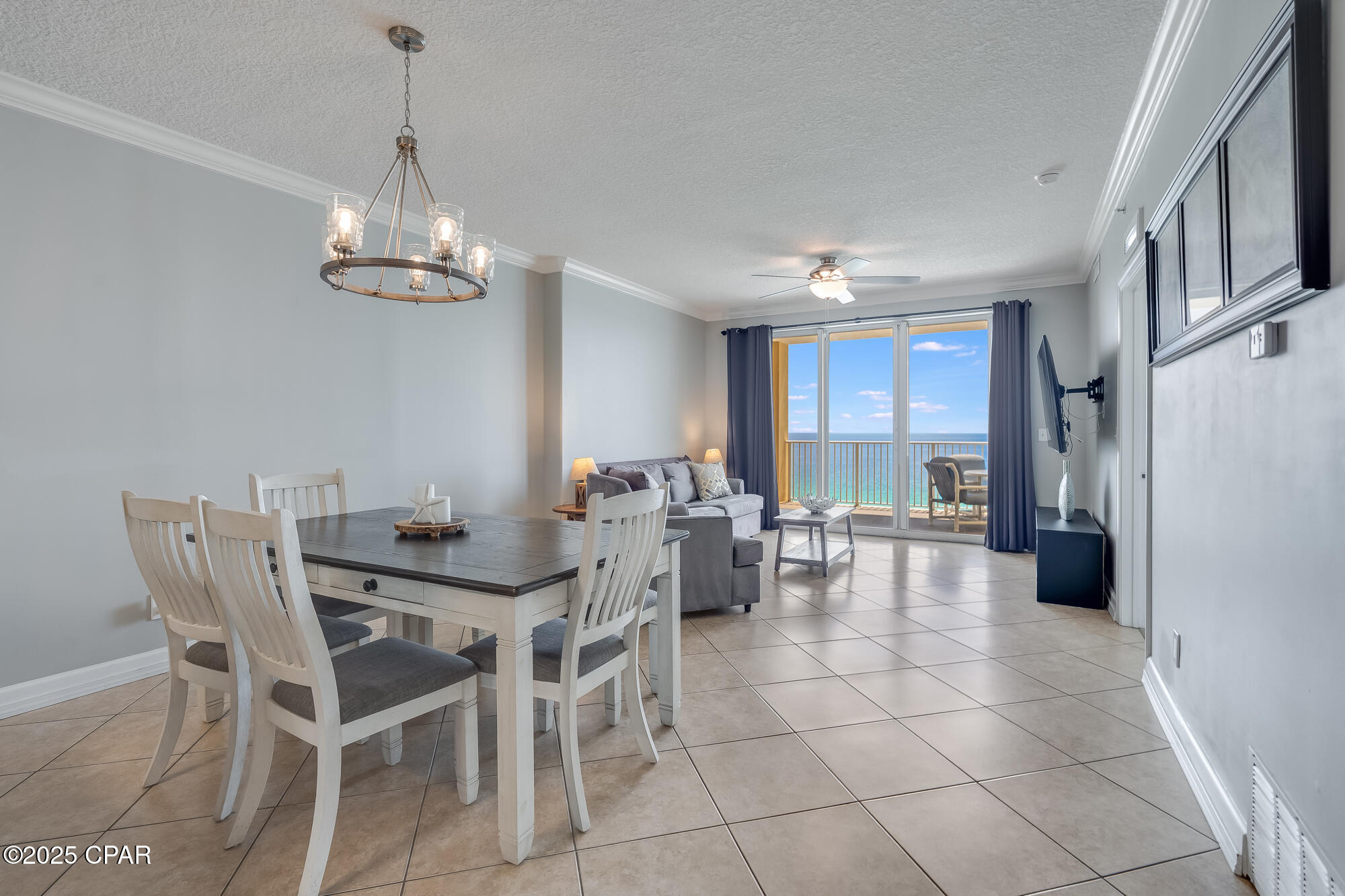 Tropic Winds - Residential