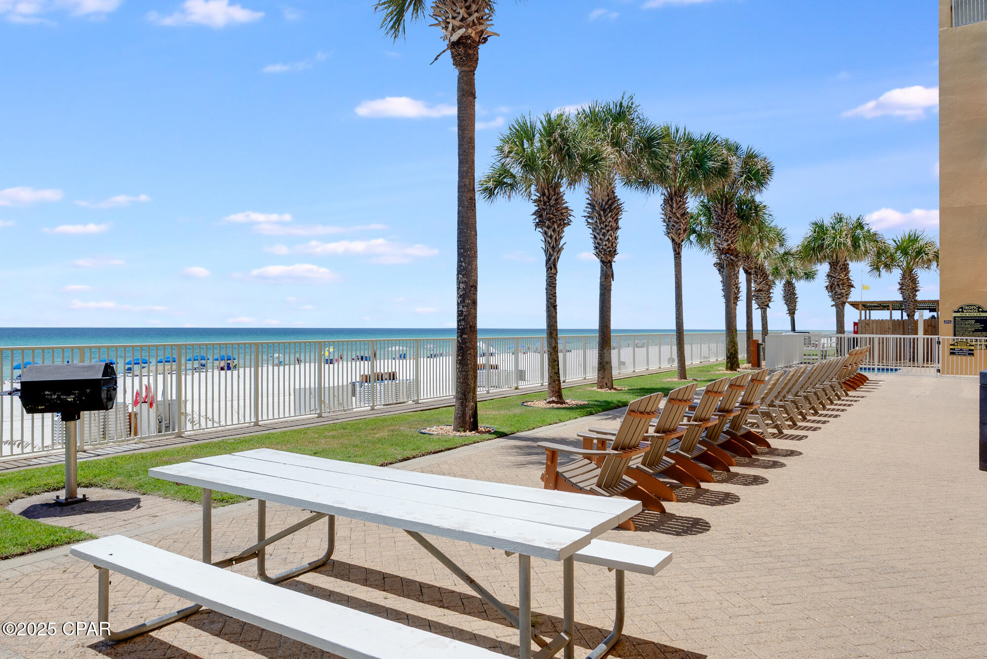 Tropic Winds - Residential