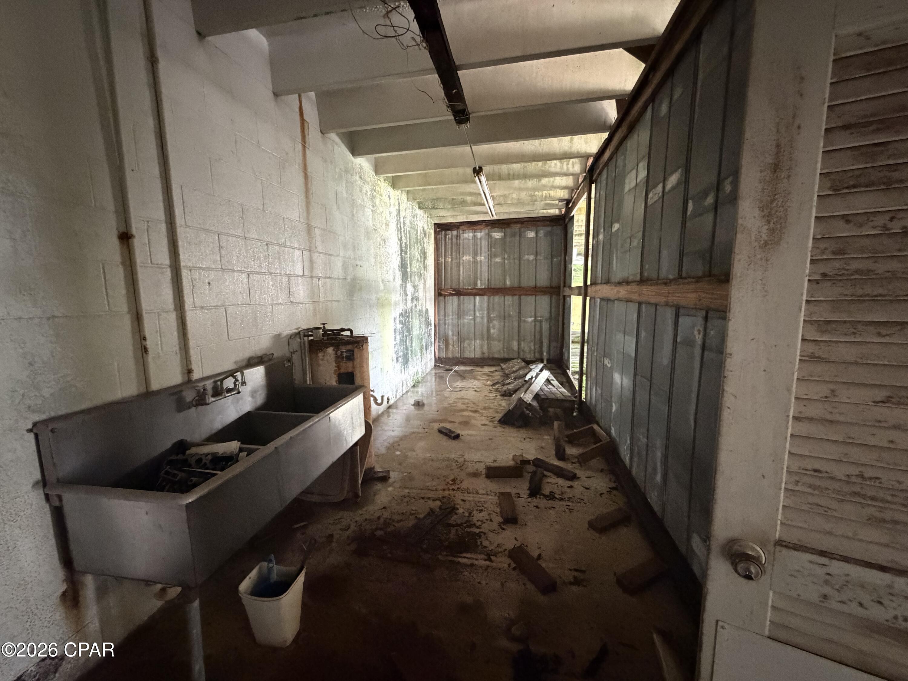 [No Recorded Subdiv] - Commercial Sale