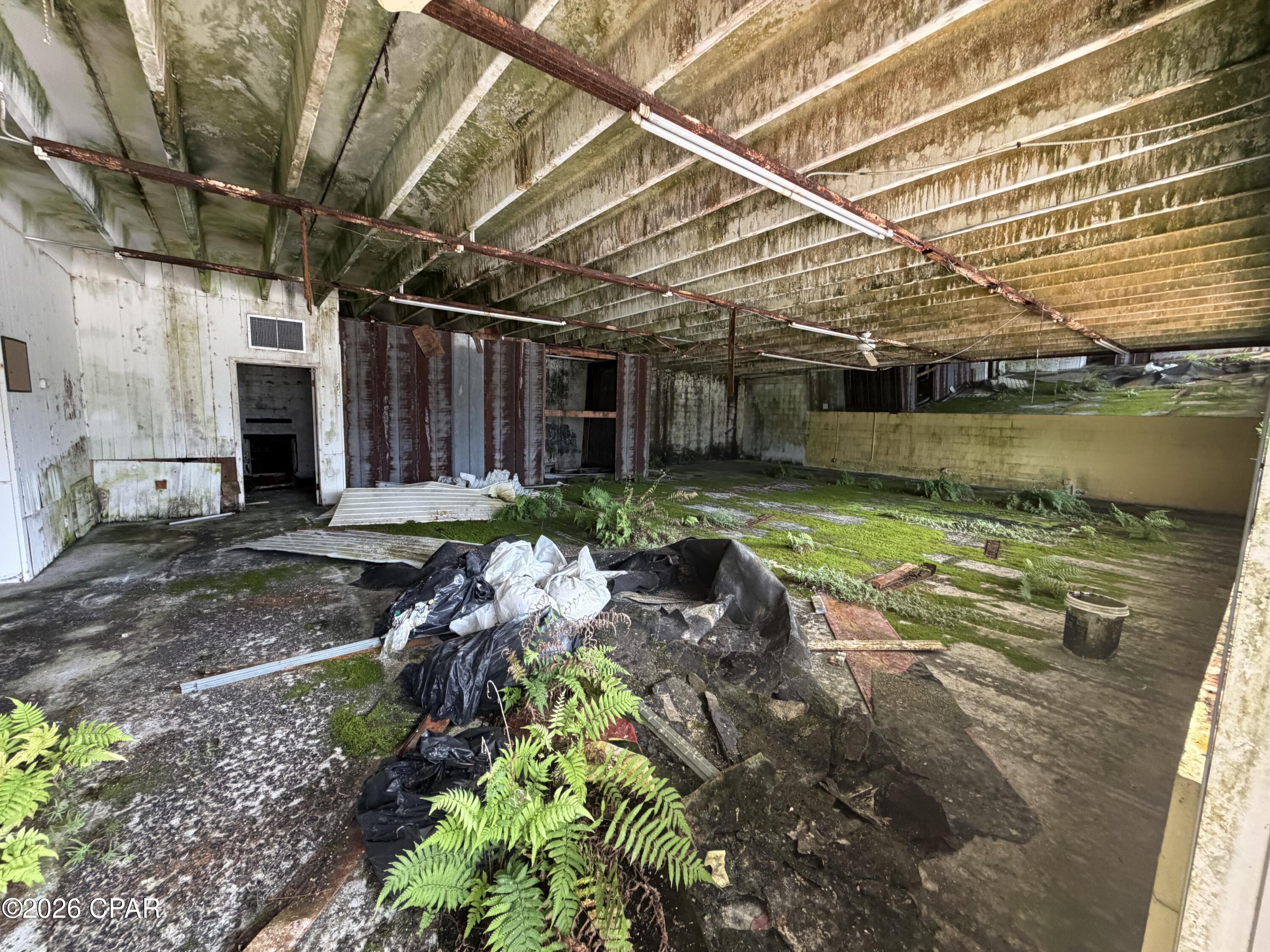 [No Recorded Subdiv] - Commercial Sale