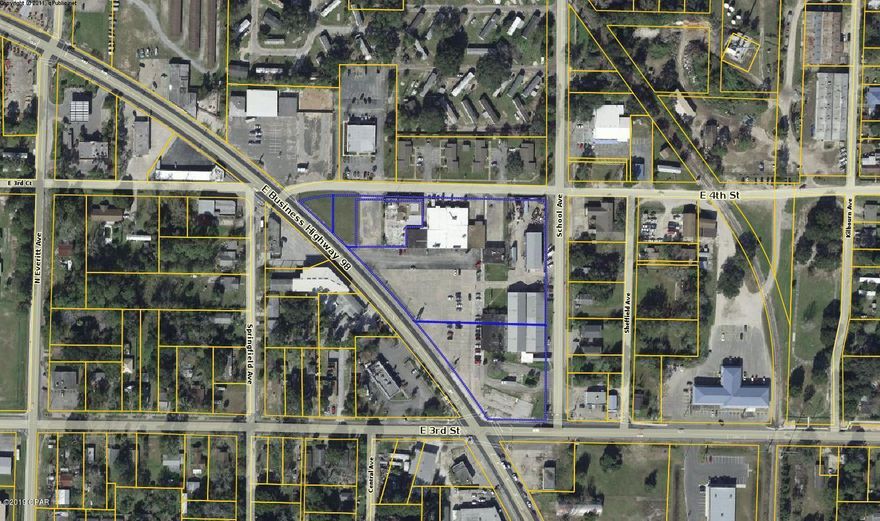 Multiple Parcel sale with a toal of 4.4 acres including 5 buildings (50,000 SF) on 900 Feet Of Highway Frontage 



Hurican Damage to roof and interior water damage, sold ''AS IS''