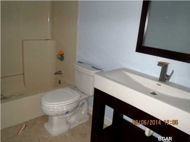 Belaire Estates U-6 - Residential