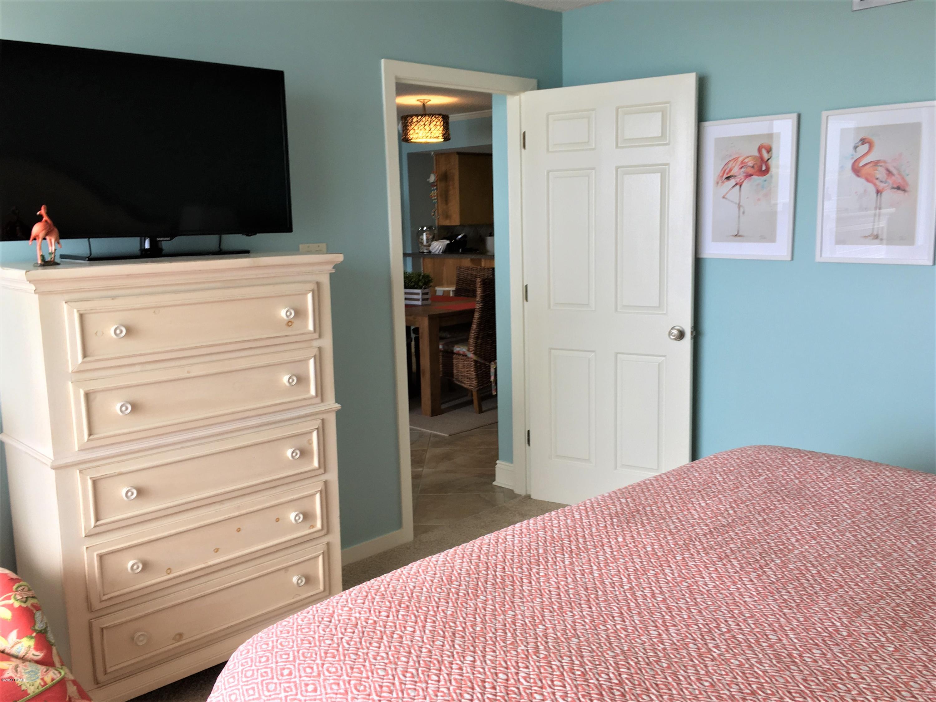 Lagoon Towers Phase I - Residential