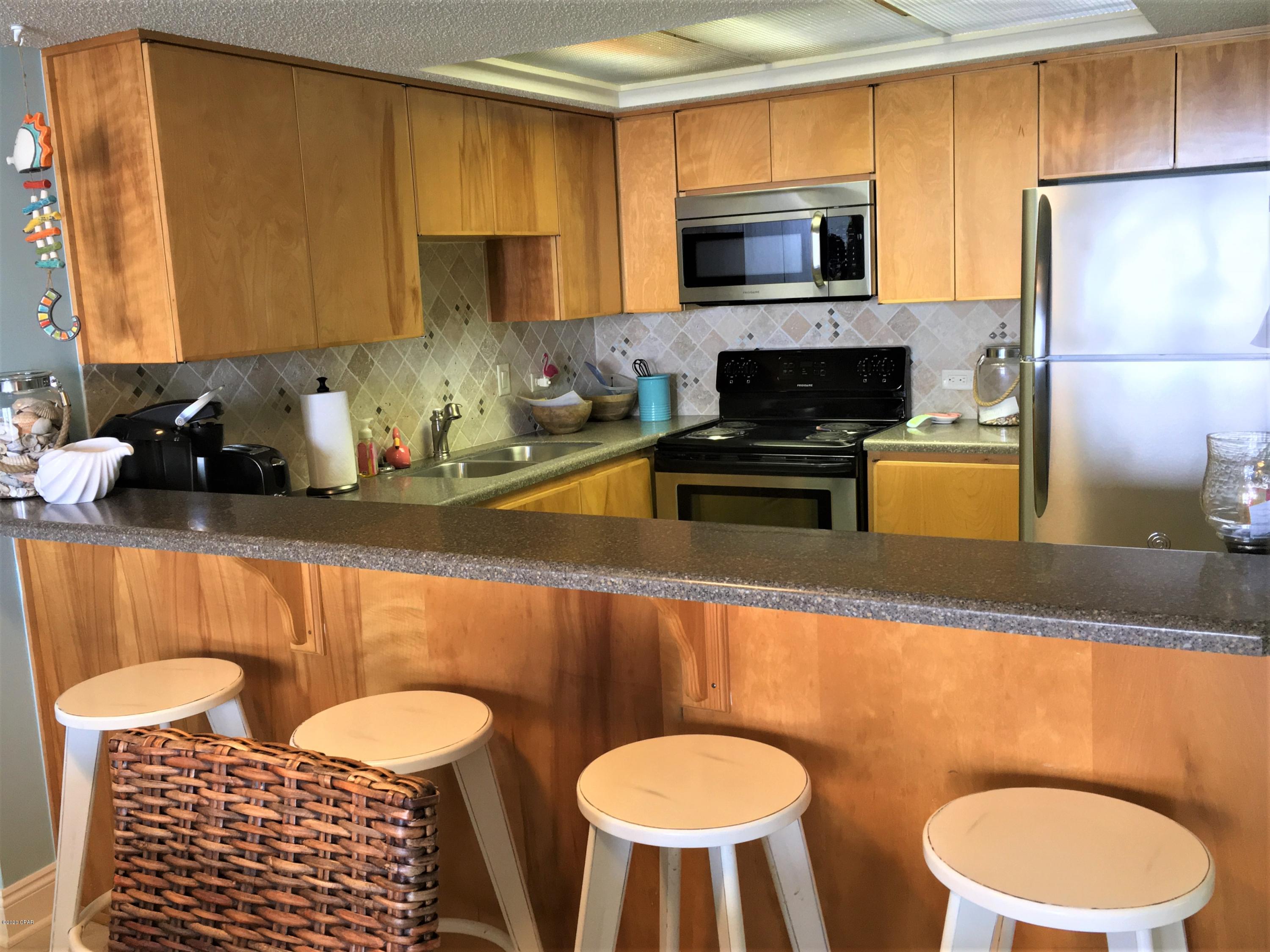 Lagoon Towers Phase I - Residential