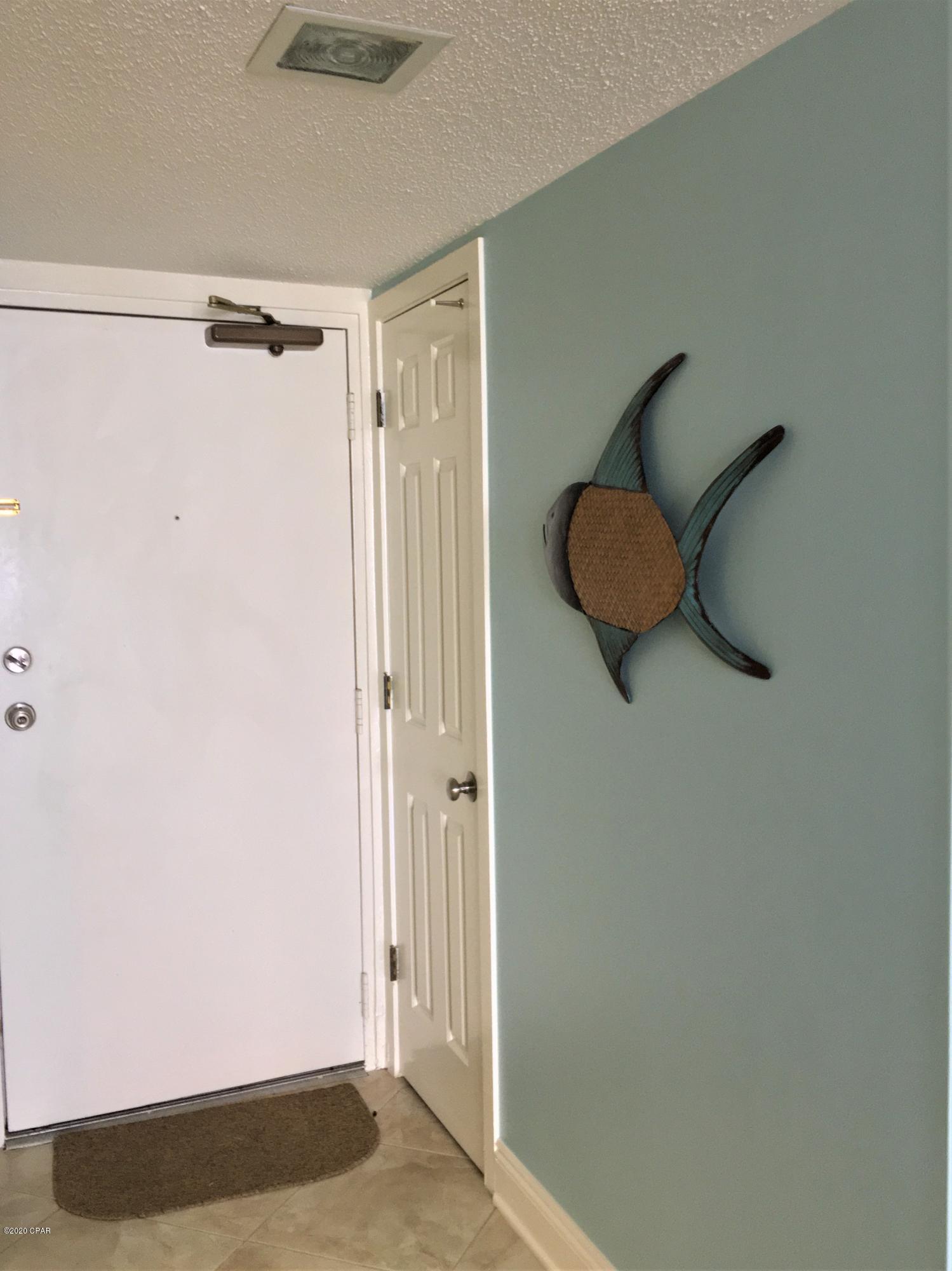 Lagoon Towers Phase I - Residential