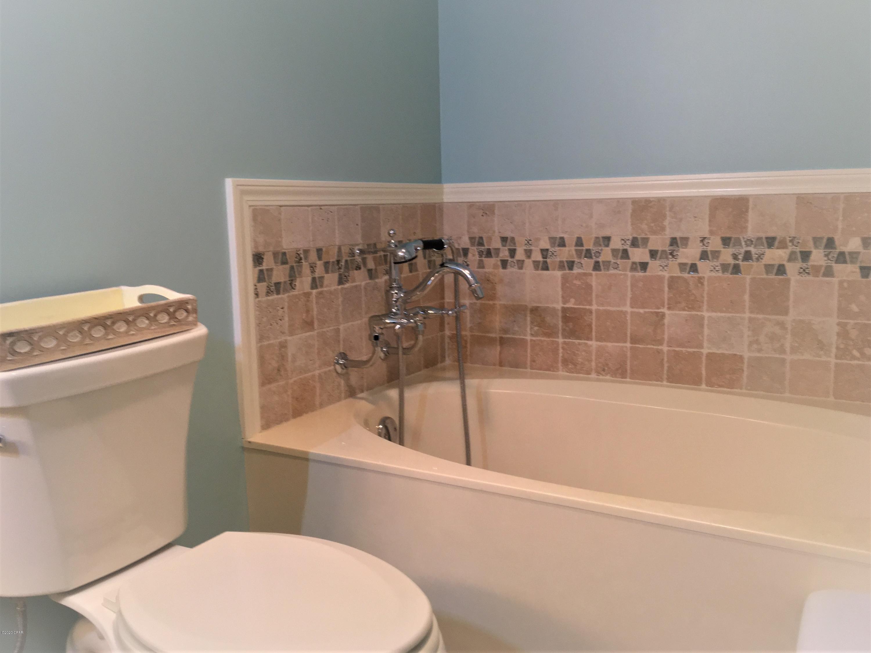 Lagoon Towers Phase I - Residential