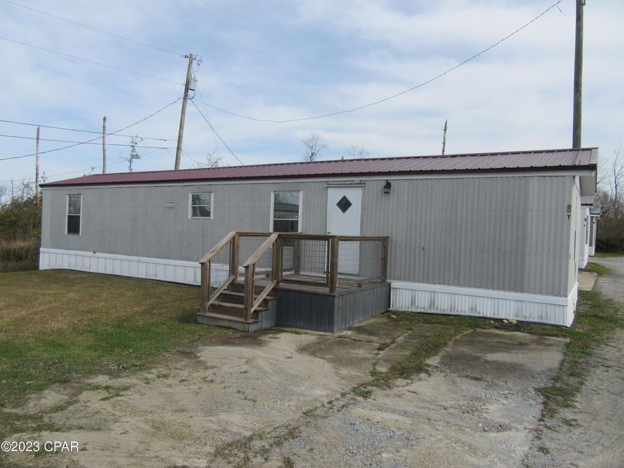 Recently Remodeled 2-bedroom 1 bath manufactured home, Ready for move in, ceiling fans and carpet throughout. All property sizes and ages are approximate, please measure and/or verify if important.
School assignments are subject to change, please check with Bay County for most accurate information.
Deposit is the same as the rent. Pets NOT Allowed!