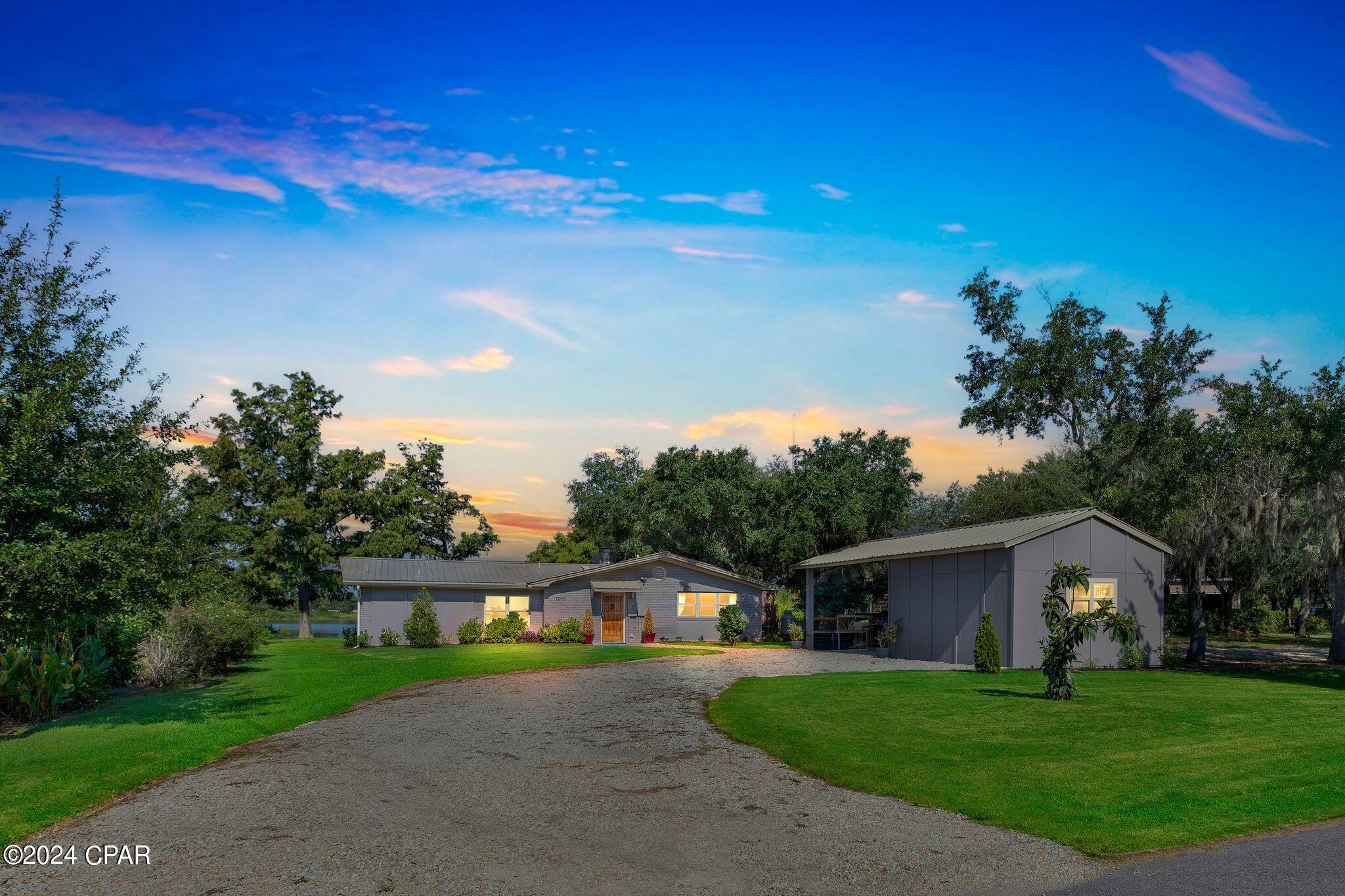 Deer Point Lake - Residential