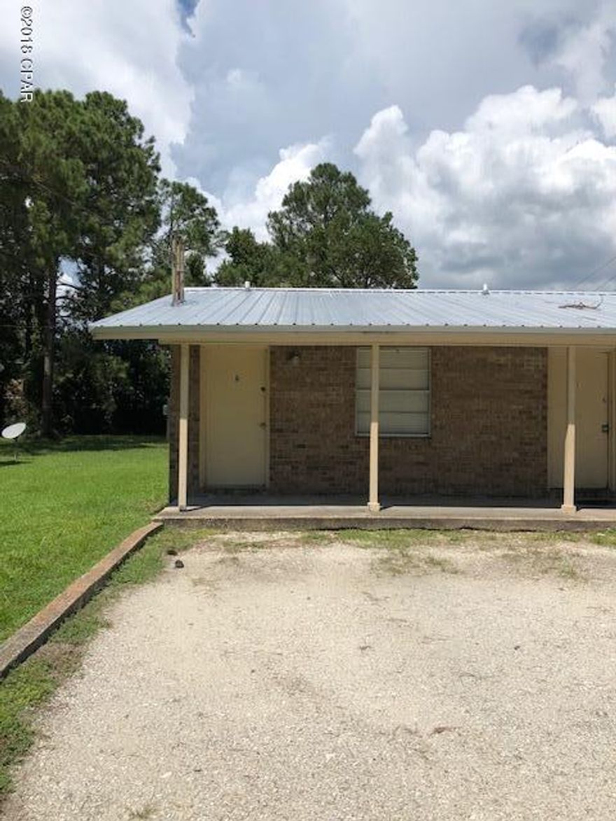 1 bedroom 1 bath apartment. $500.00 per month plus $10 for garbage. Yard care included. No pets.