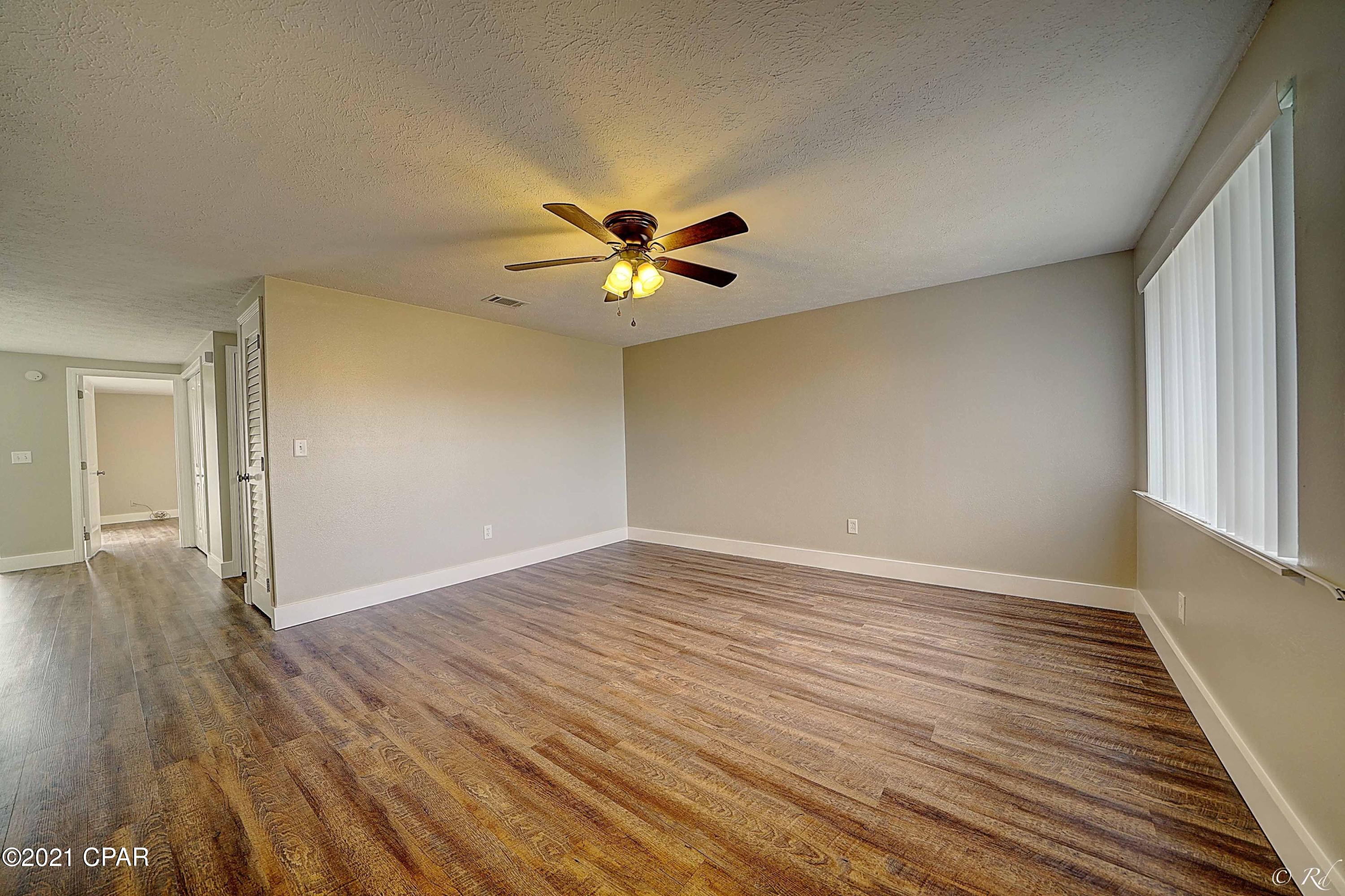 Belaire Estates U-4 - Residential