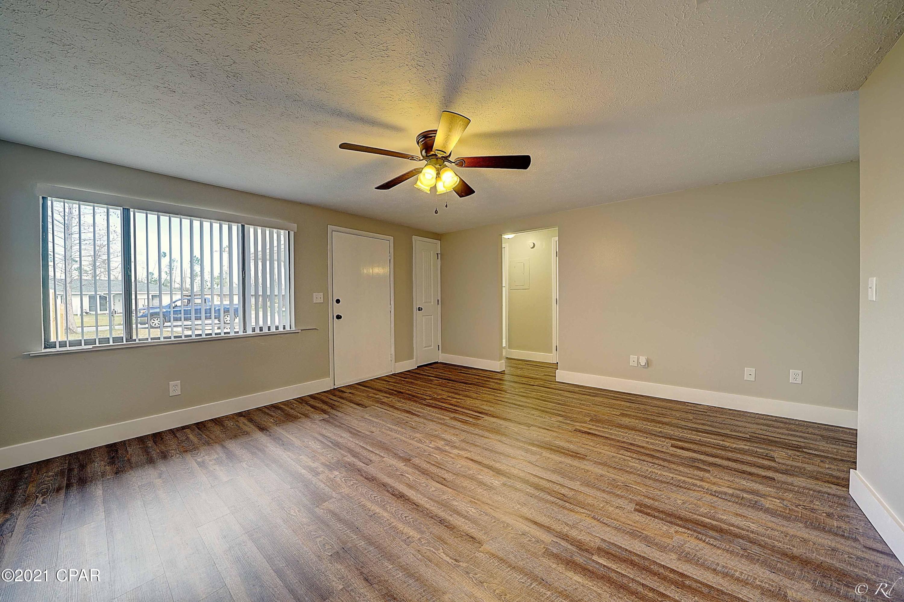 Belaire Estates U-4 - Residential