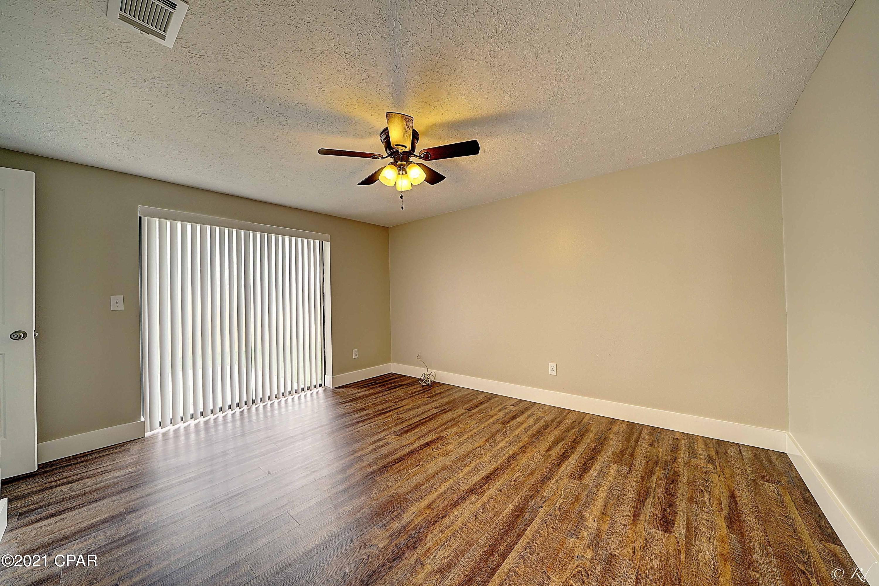 Belaire Estates U-4 - Residential