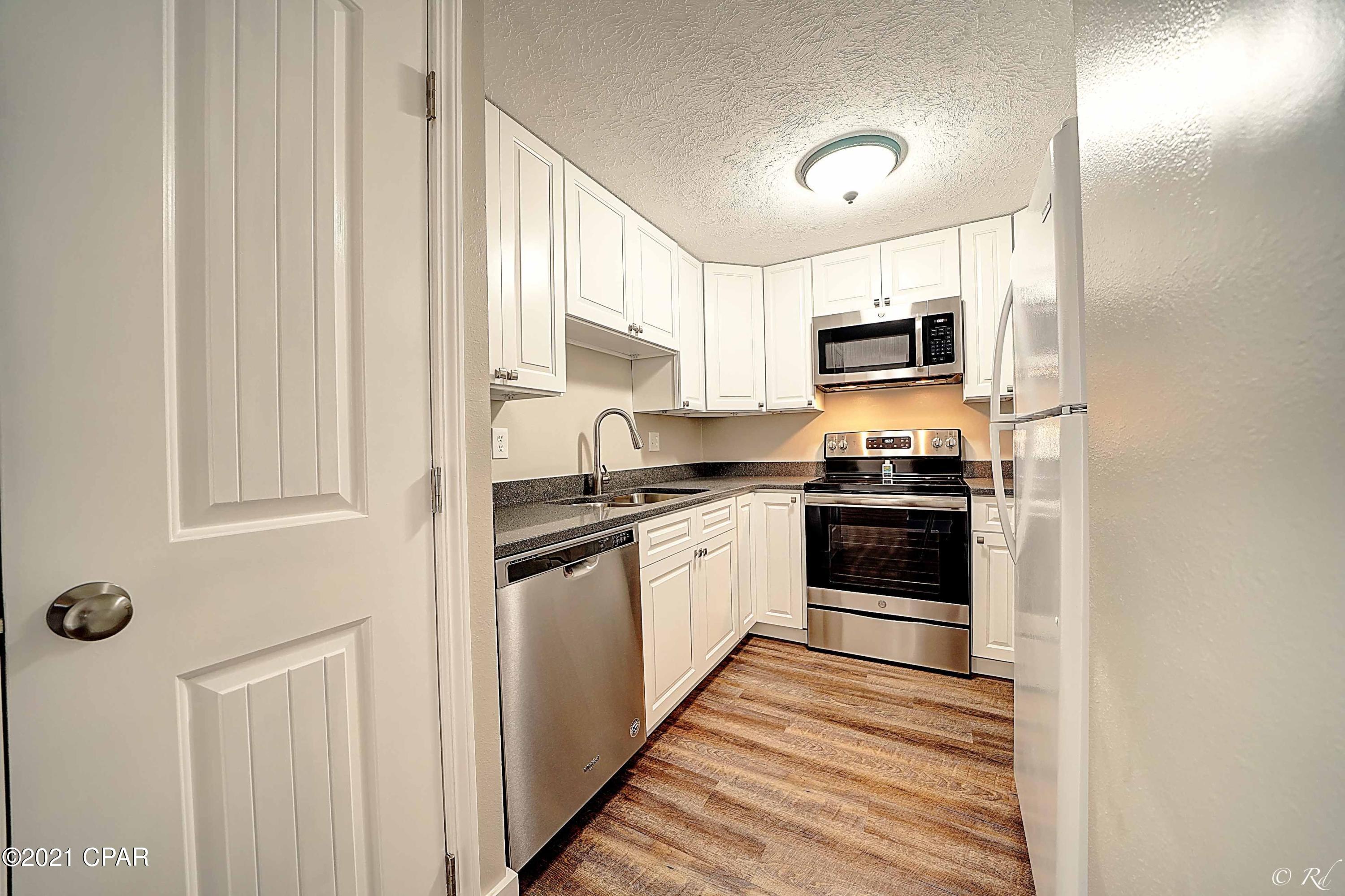 Belaire Estates U-4 - Residential