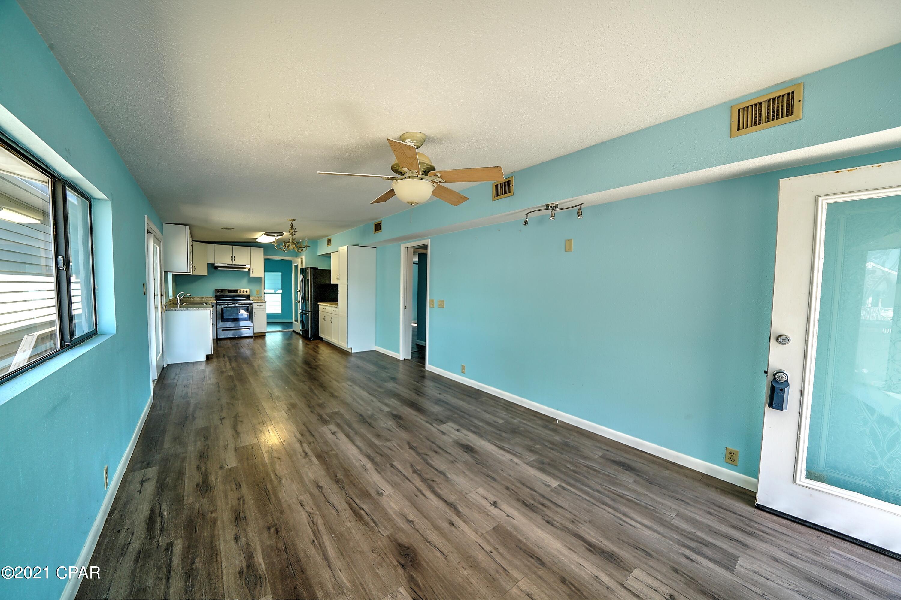 Venture Out Travel Trail - Residential