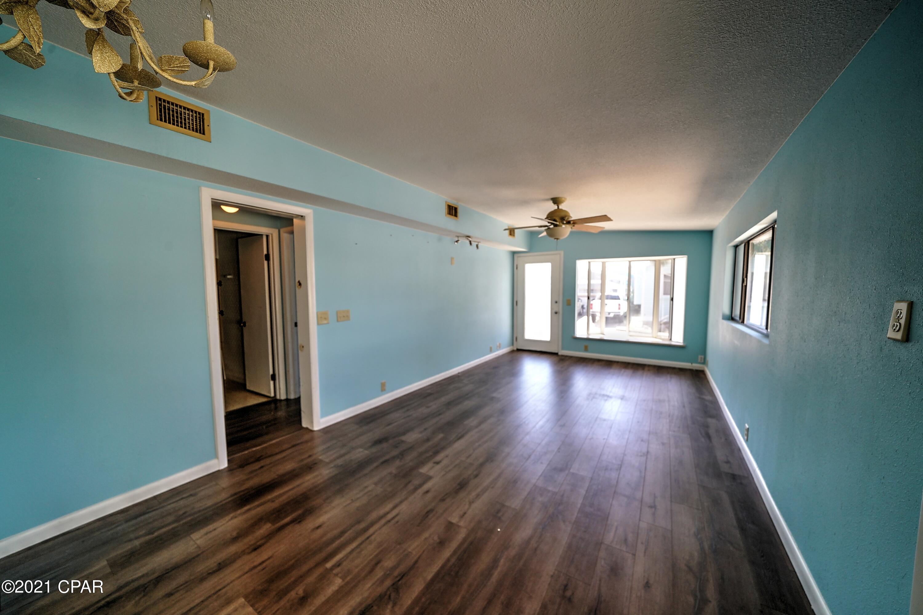 Venture Out Travel Trail - Residential