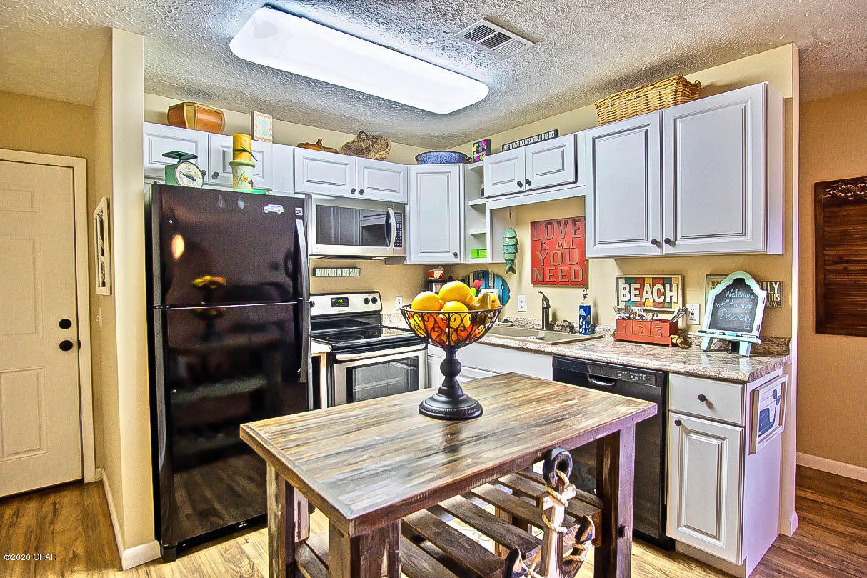 Shade Tree Condo. - Residential