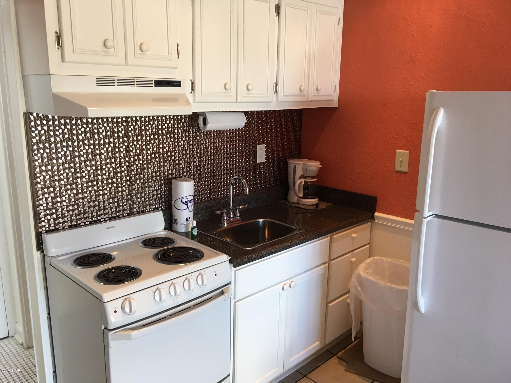 Fontainebleau Terrace - Residential