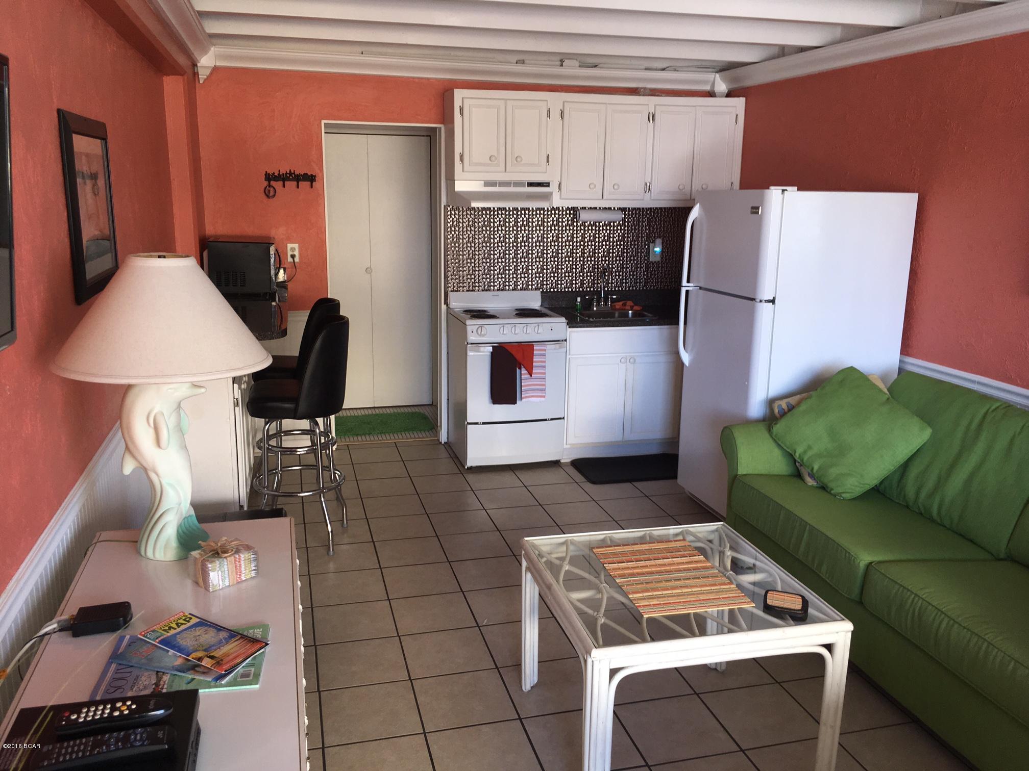 Fontainebleau Terrace - Residential