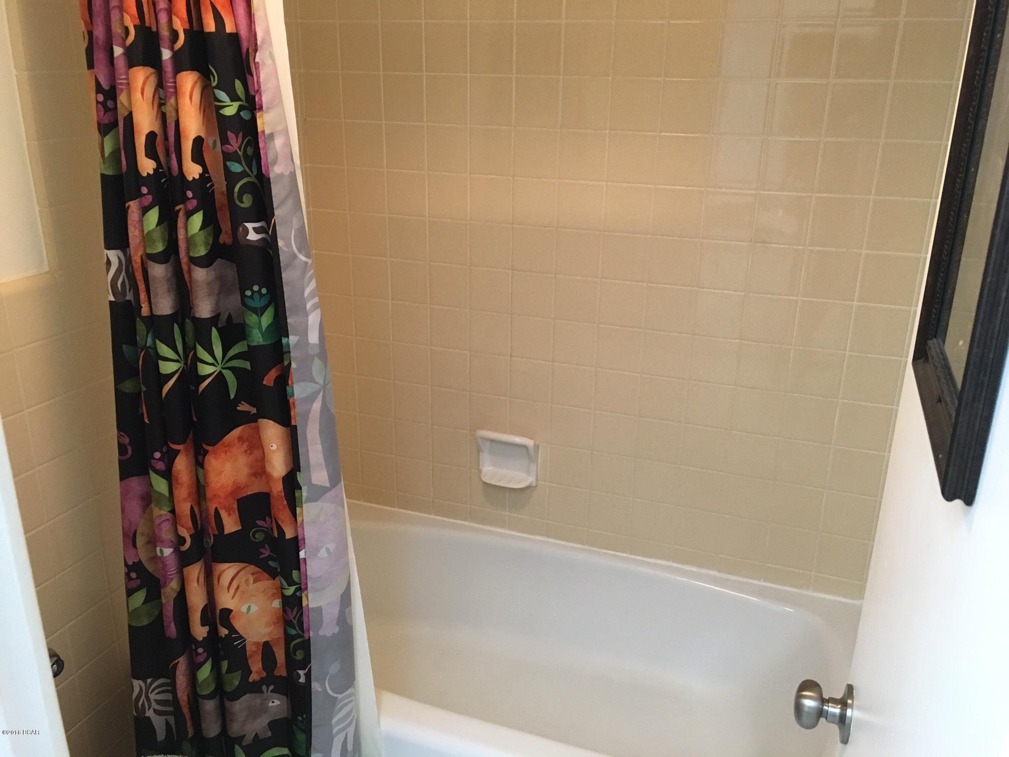 Fontainebleau Terrace - Residential