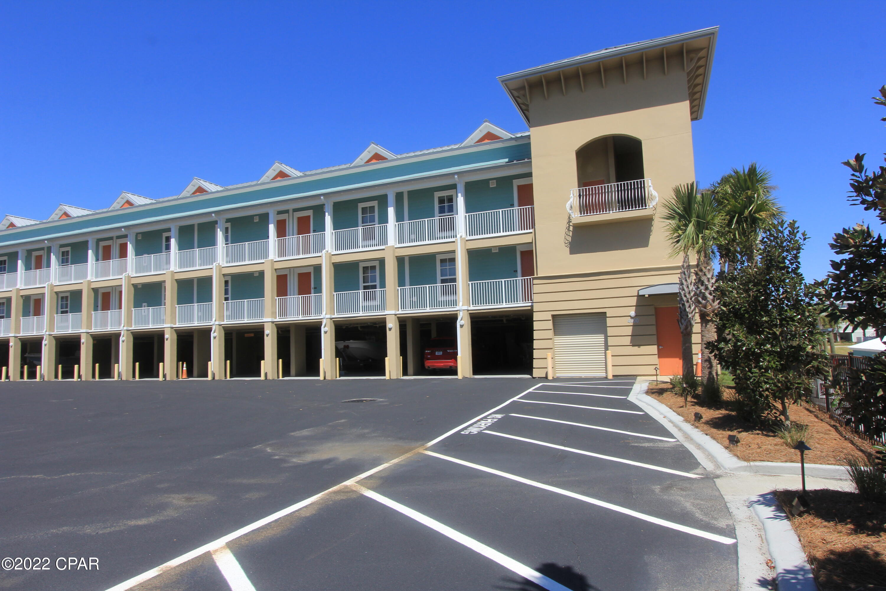 Mexico Beach Bus Cent - Residential