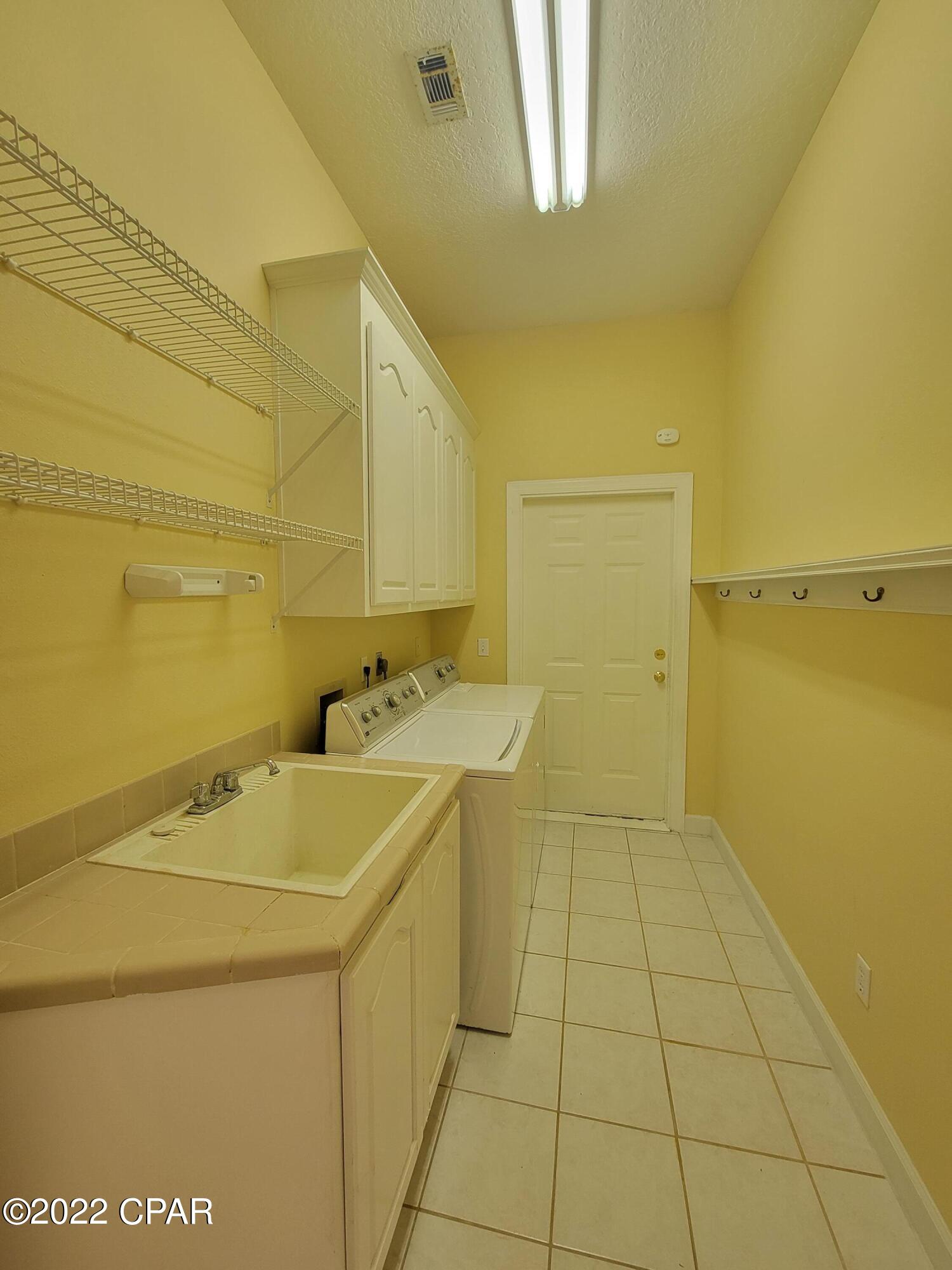 Palm Bay Unit 4 - Residential Lease