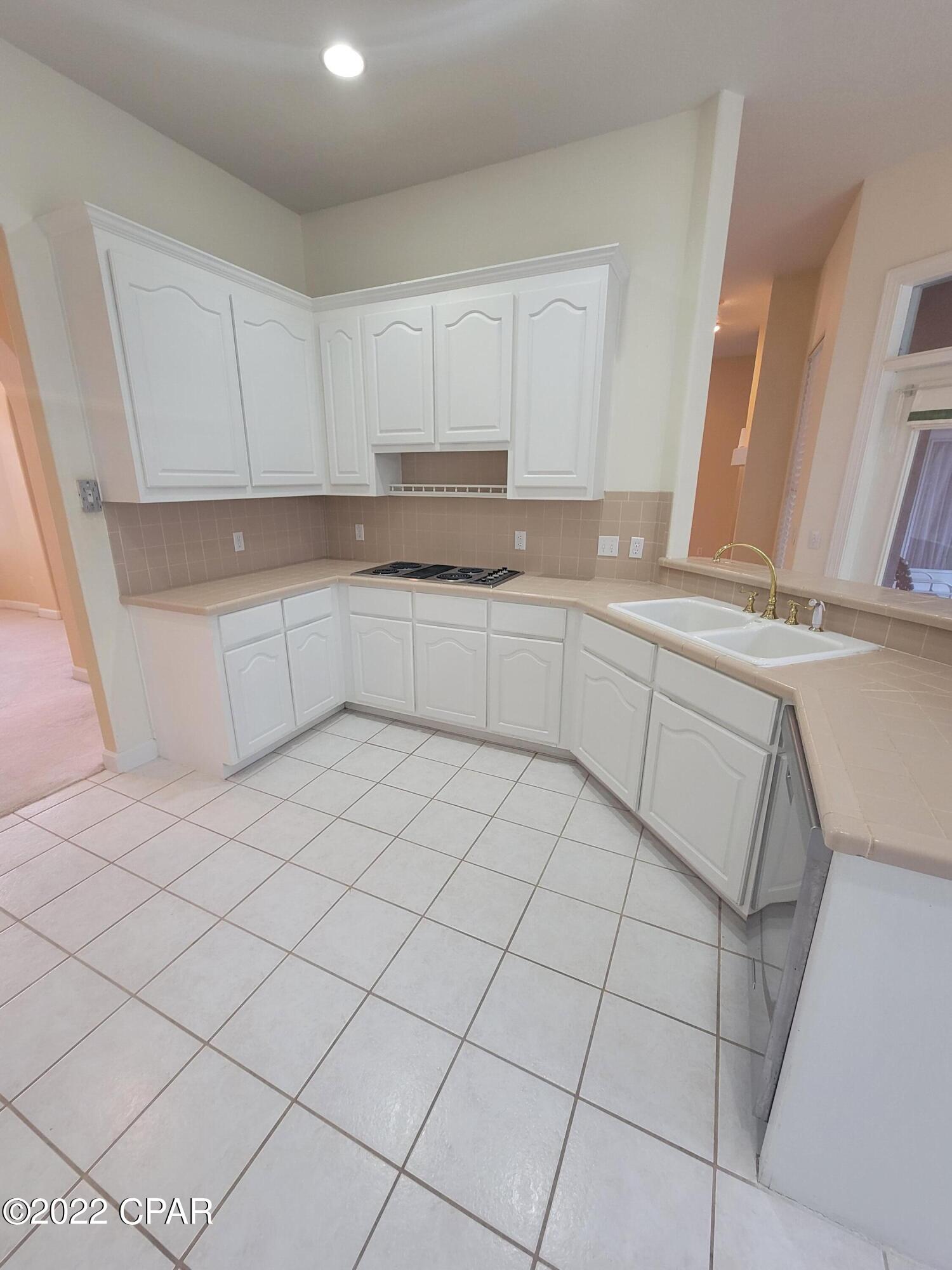 Palm Bay Unit 4 - Residential Lease