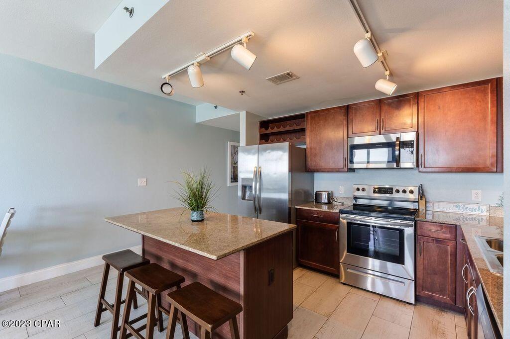 Laketown Wharf - Residential