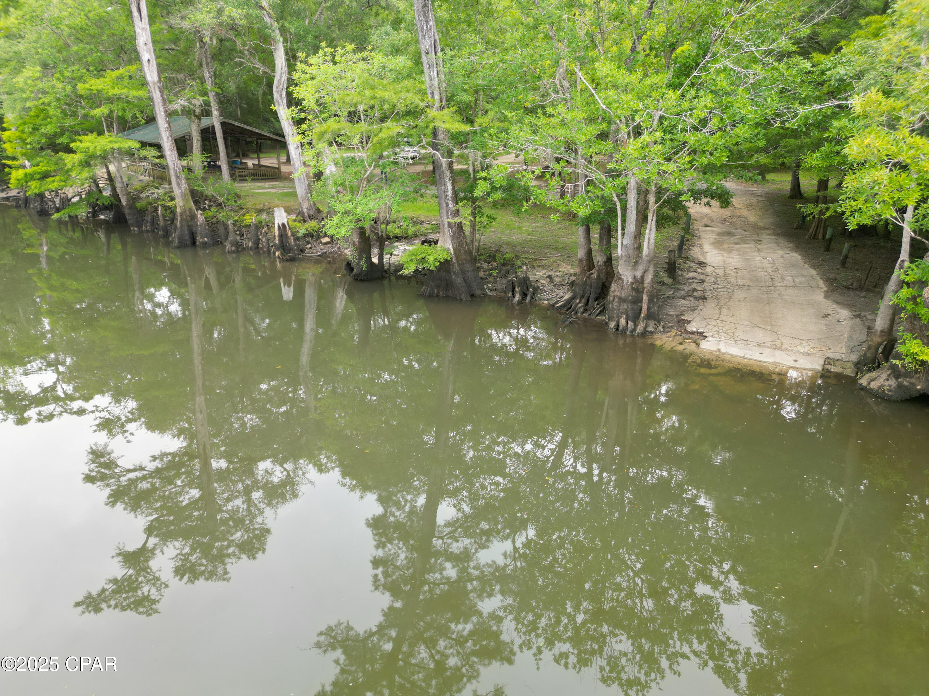 Holmes River Campsites - Residential