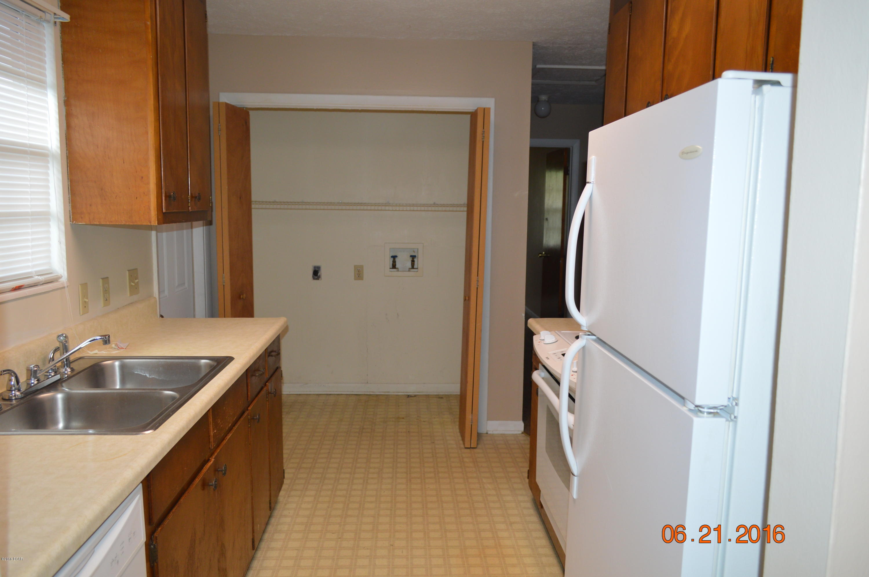 Belaire Estates U-1 - Residential Lease