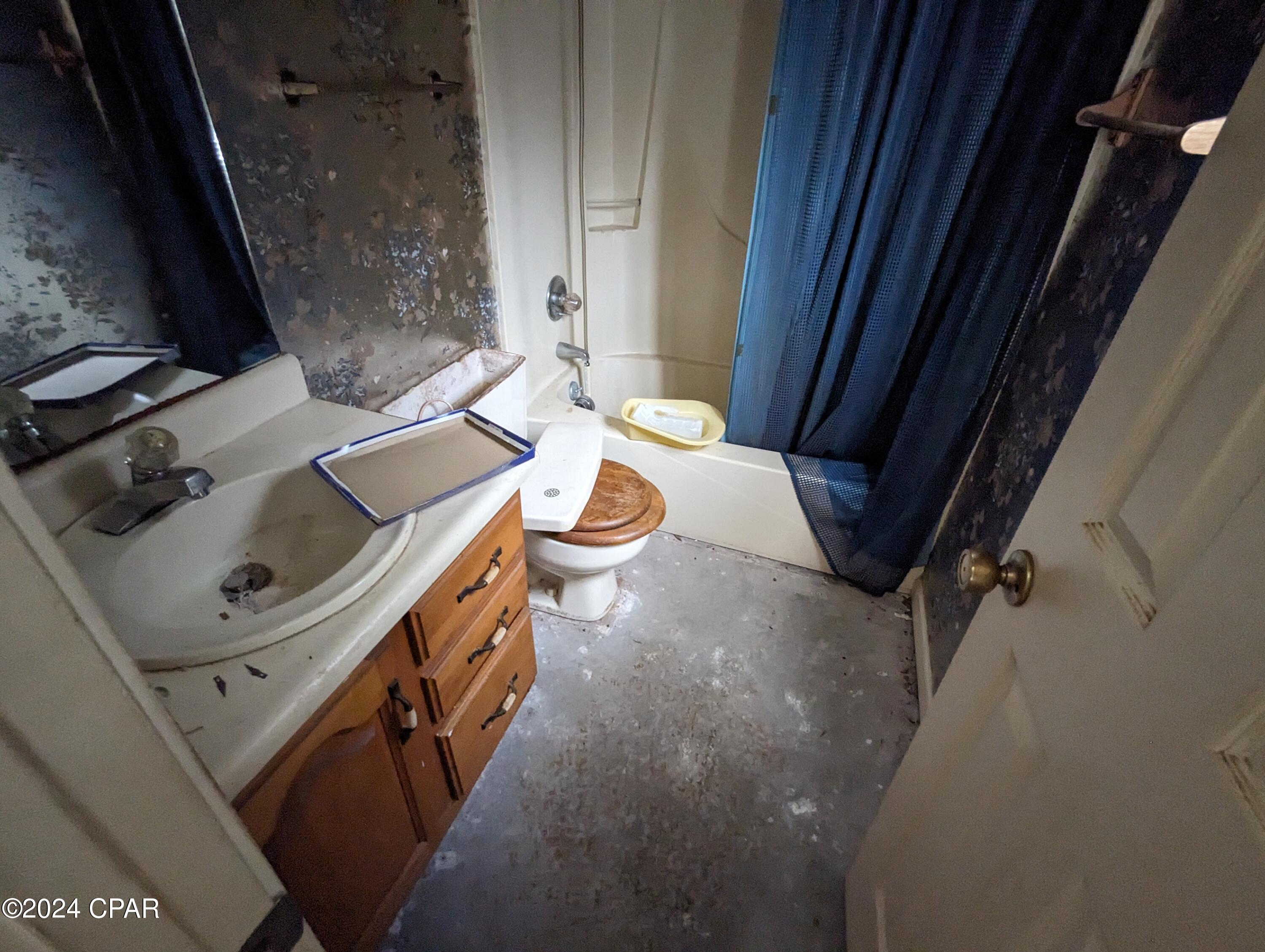 North Lagoon Oaks 1st - Residential